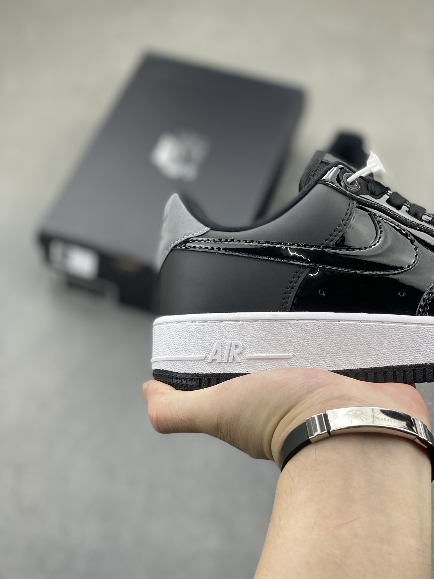 Nike Air Force 1 '07 Low 'Mirror Black' - Iconic Style, Modern Comfort 6 i1725300386 9791 3