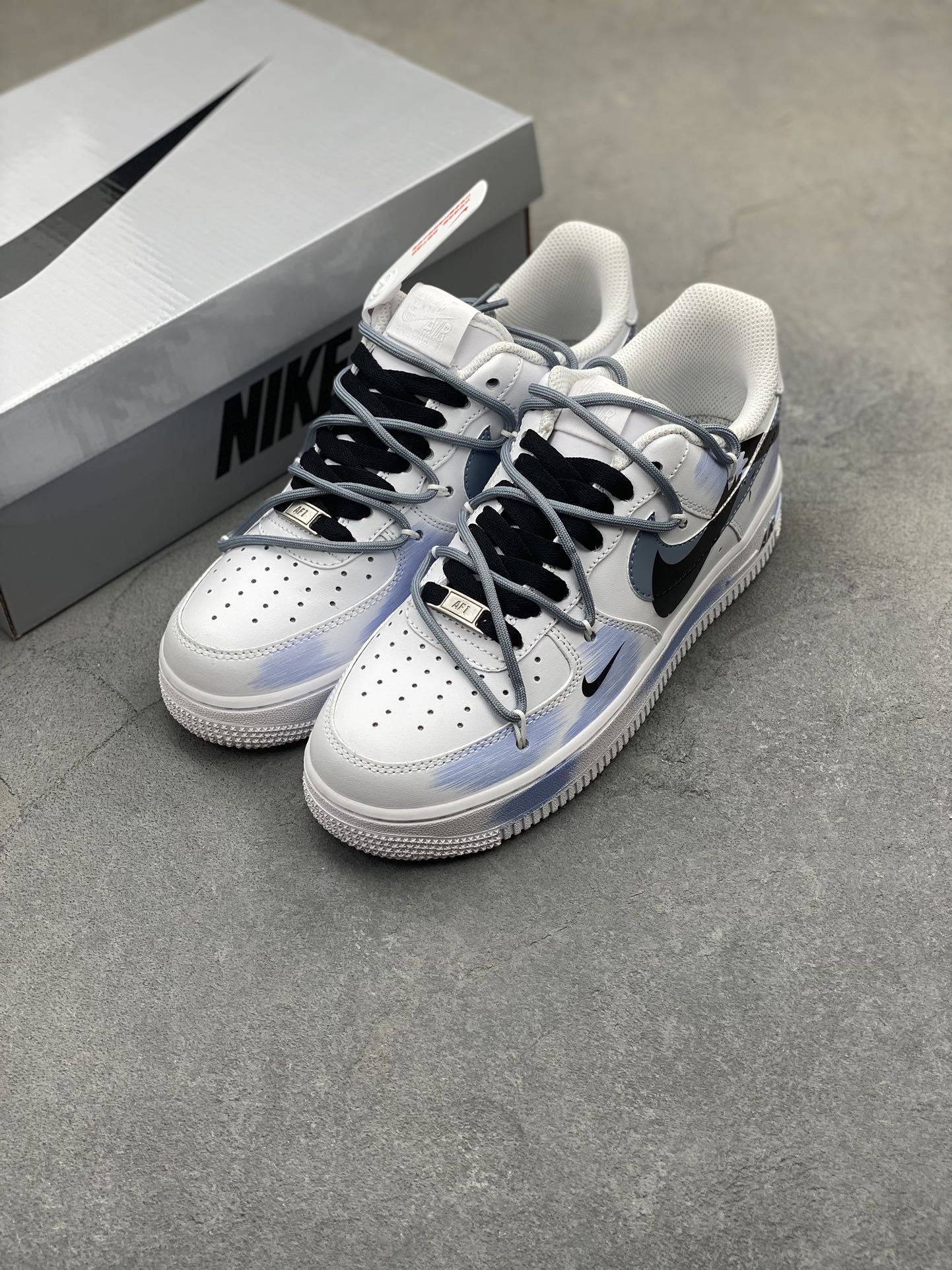 Nike Air Force 1 Low '07 Custom 'Broken Swoosh' White Blue Spray Paint 9 i1725300454 4239 6