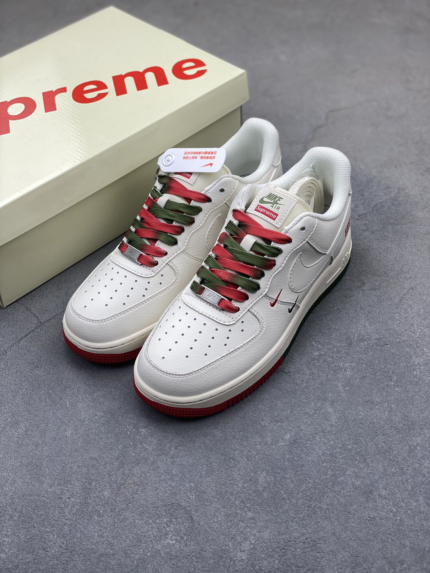 Nike Air Force 1 '07 Low Supreme Collab Sneakers - White/Red/Green 9 i1725300517 2645 4