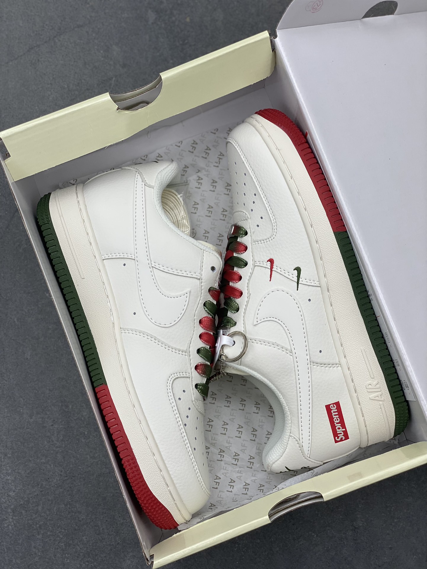 Nike Air Force 1 '07 Low Supreme Collab Sneakers - White/Red/Green 10 i1725300517 760 7