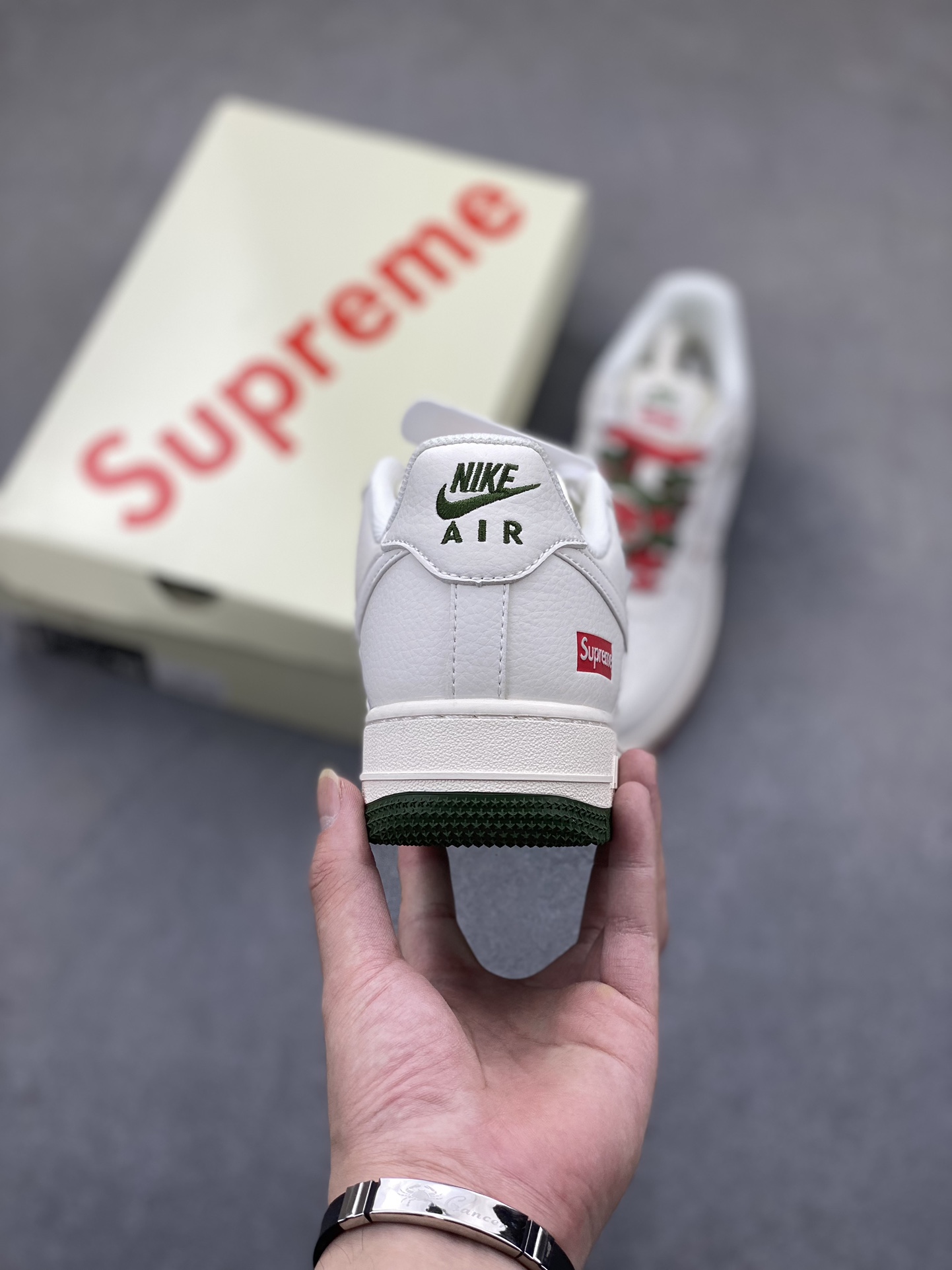 Nike Air Force 1 '07 Low Supreme Collab Sneakers - White/Red/Green 5 i1725300517 9423 6