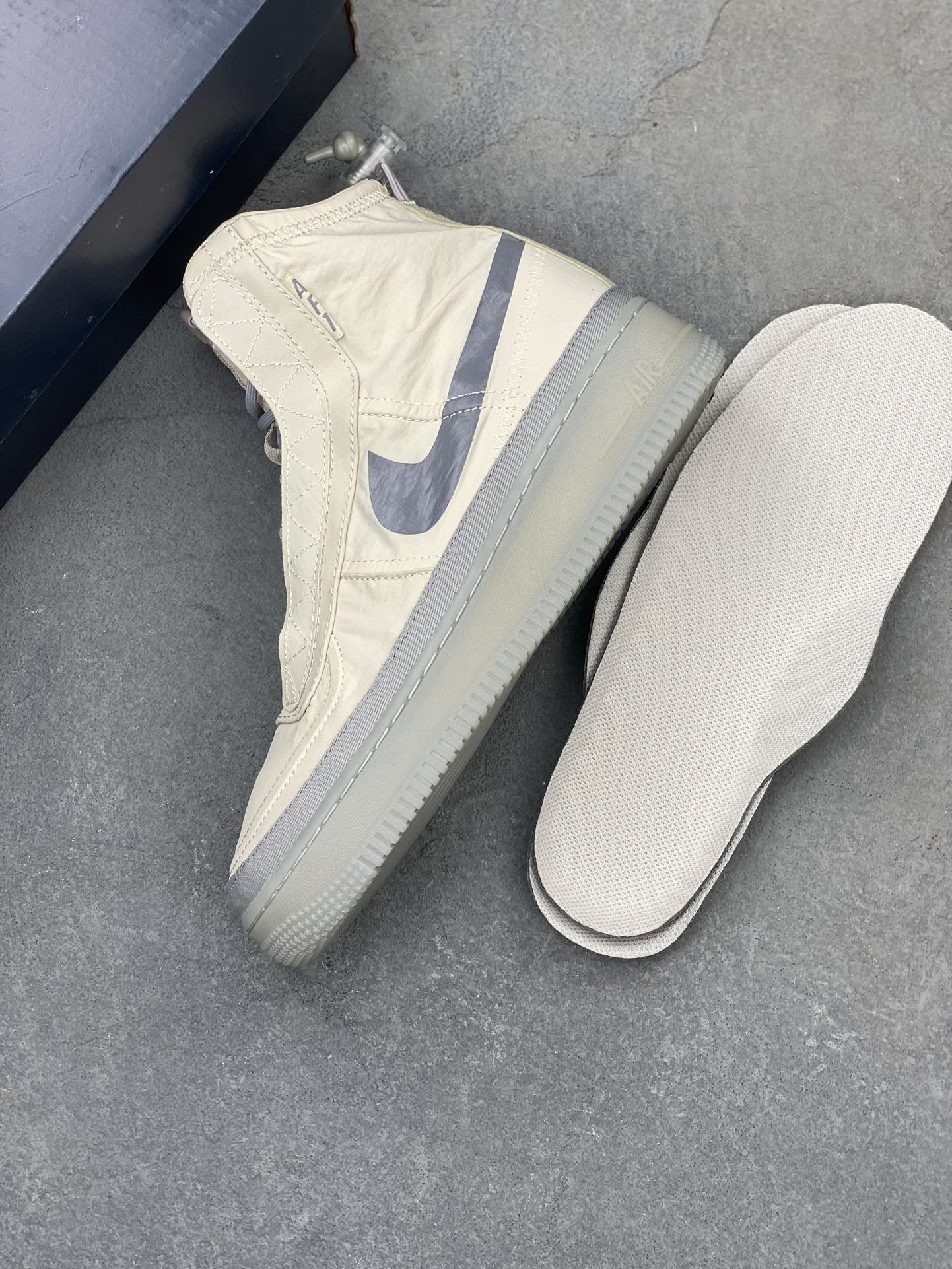 Nike Air Force 1 Shell WMNS High-Top Sneakers - BQ6096-002 8 i1725558918 1215 5