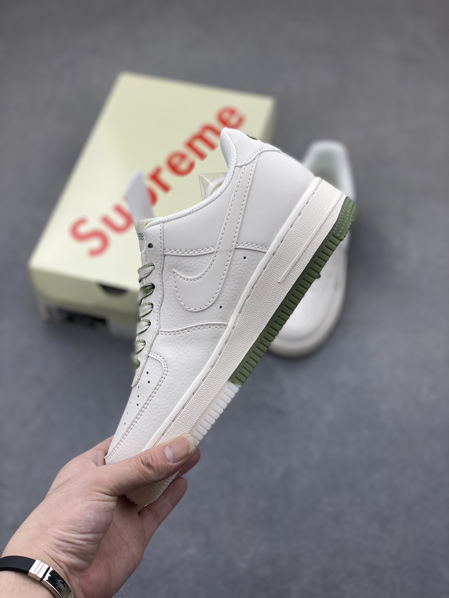 Nike Air Force 1 '07 Low Supreme Collaboration Sneakers - Limited Edition 4 i1725695259 3468 4