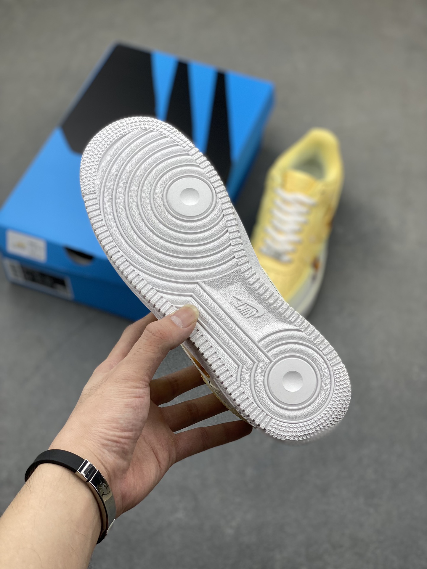 Nike Air Force 1 Low White Yellow Small Milk Dragon Shoes 7 i1725733235 2896 0