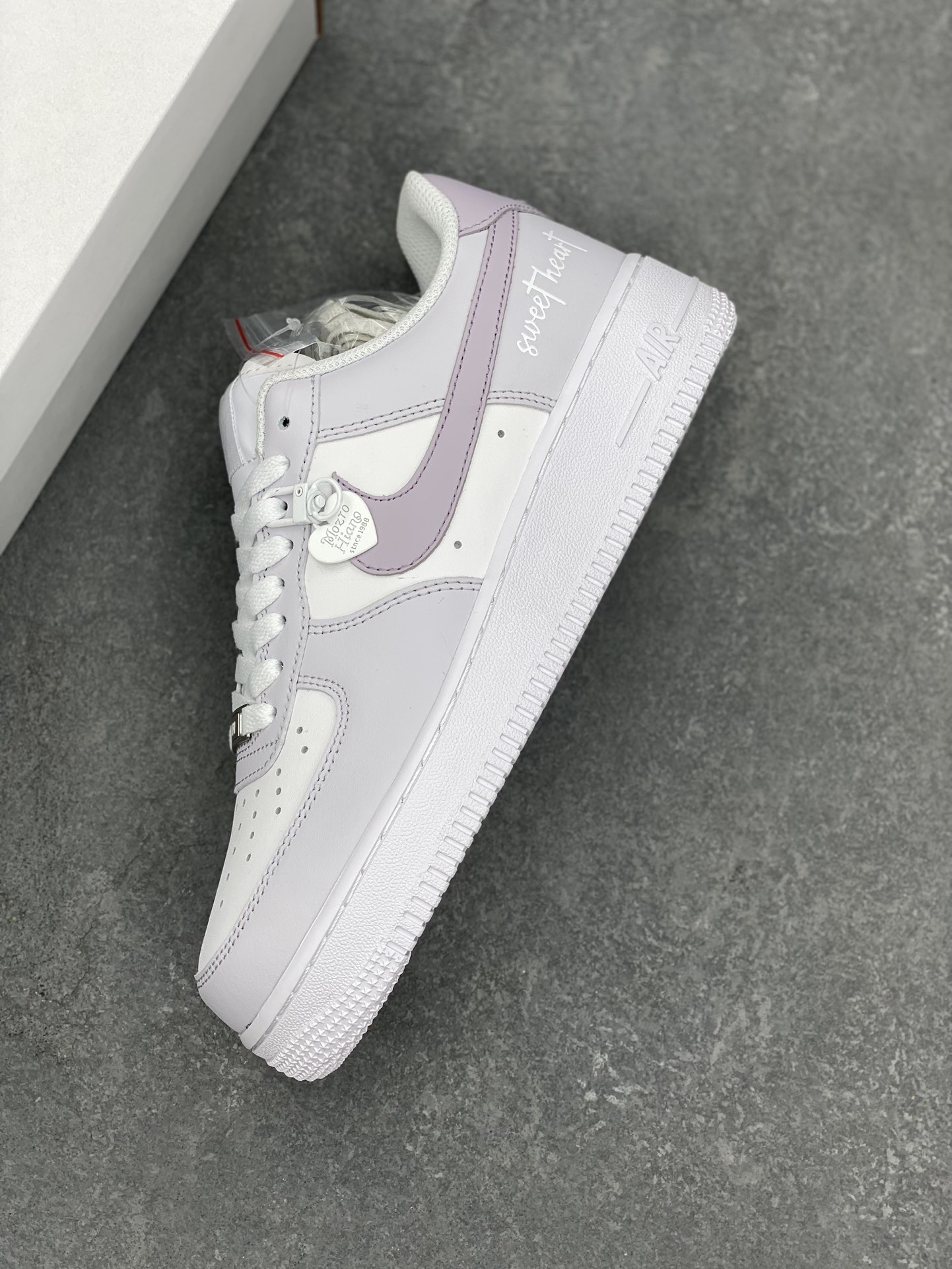 Nike Air Force 1 '07 Low 'Sweetheart' Light Grey Purple Casual Shoes 8 i1725829169 6695 4