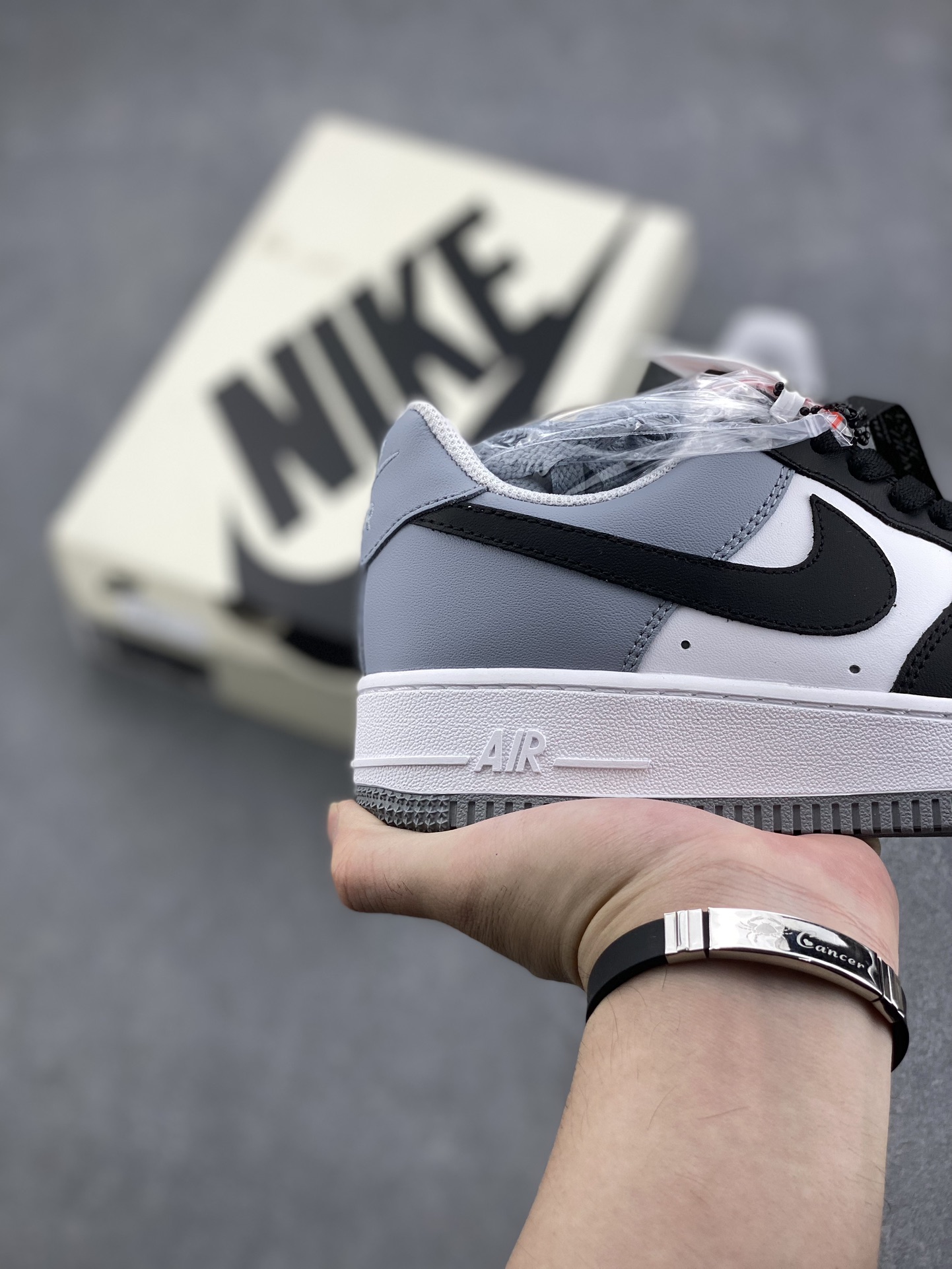 Nike Air Force 1 '07 Low Black White Grey Casual Sneakers FB7162-081 6 i1725829223 1105 5