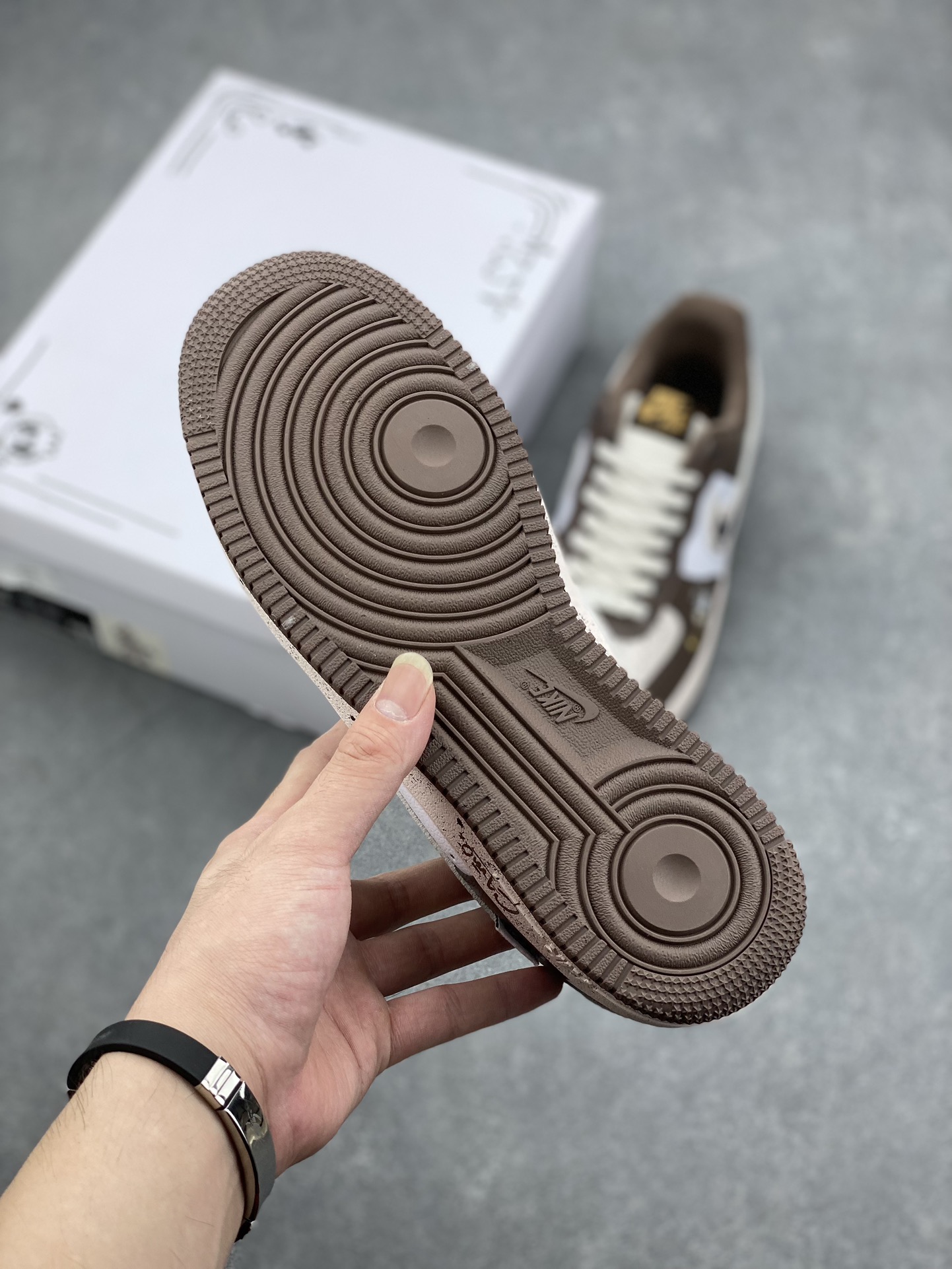 Nike Air Force 1 '07 Low 'Assassination of Little Bear' Casual Sneakers 7 i1725829324 4597 7