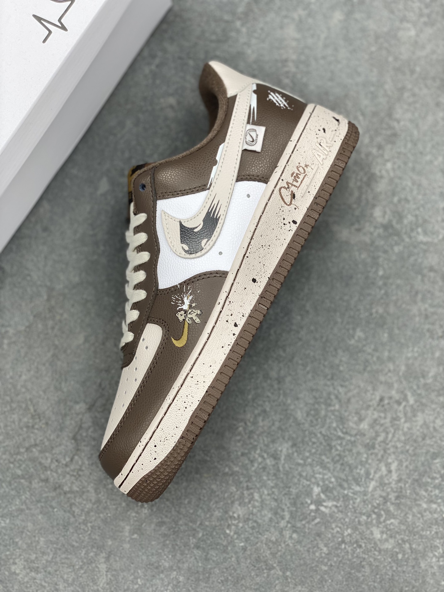 Nike Air Force 1 '07 Low 'Assassination of Little Bear' Casual Sneakers 8 i1725829324 5235 4