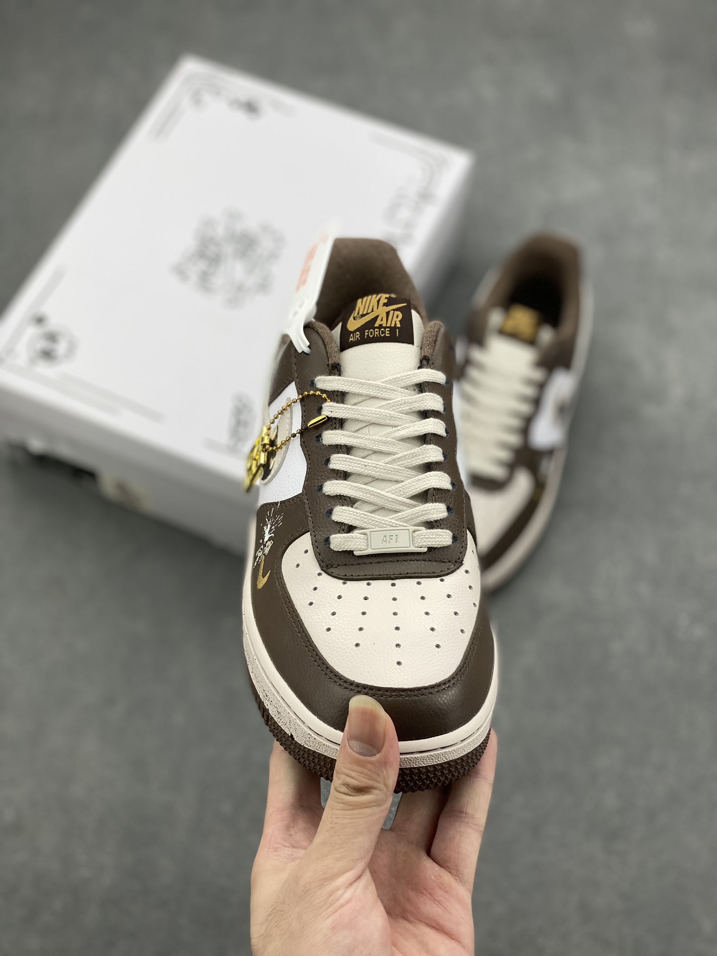 Nike Air Force 1 '07 Low 'Assassination of Little Bear' Casual Sneakers 3 i1725829324 9195 8