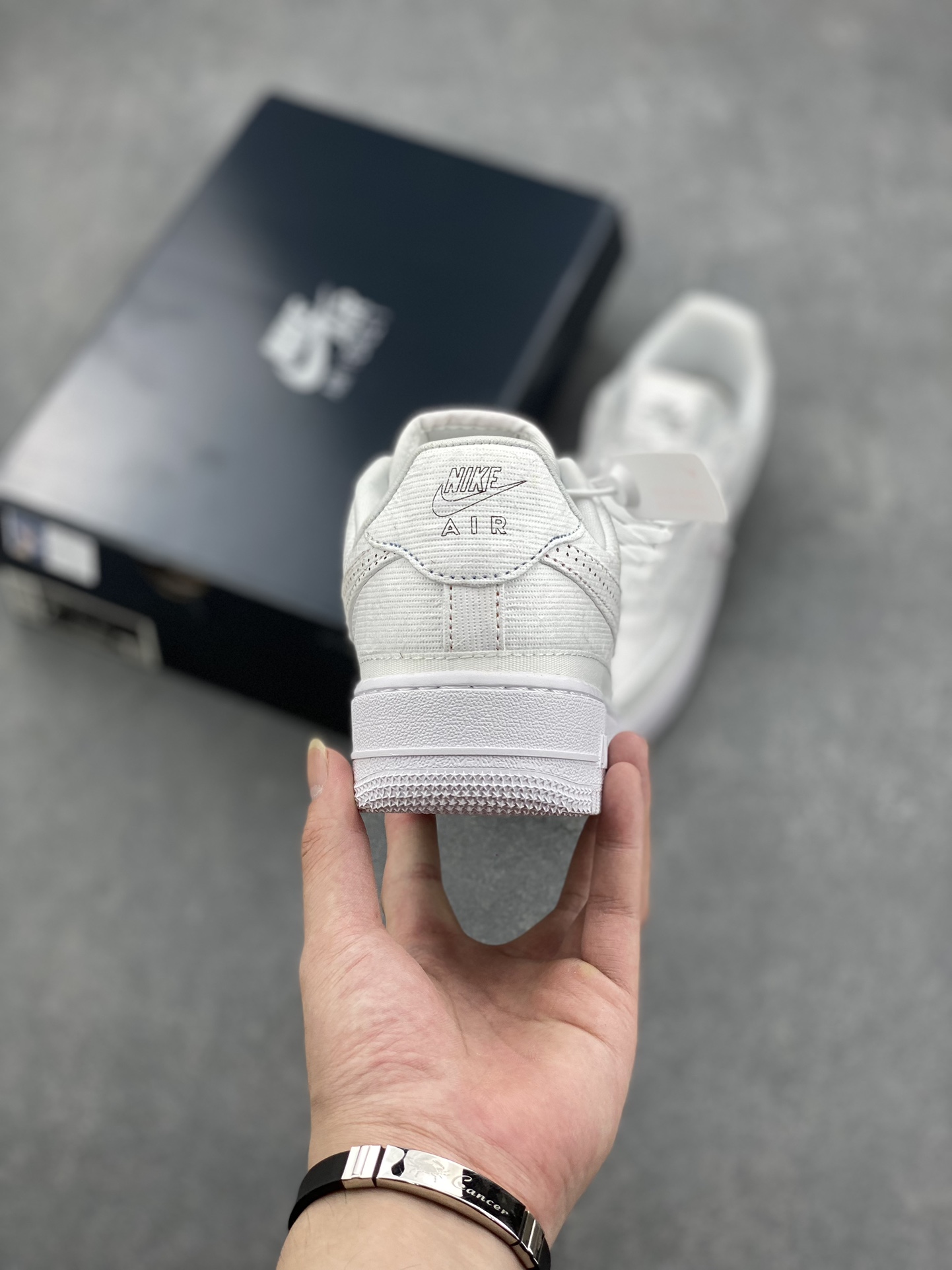 Nike Air Force 1 Low '07 LX Reveal: Iconic Style with Modern Comfort 5 i1725829394 7293 4