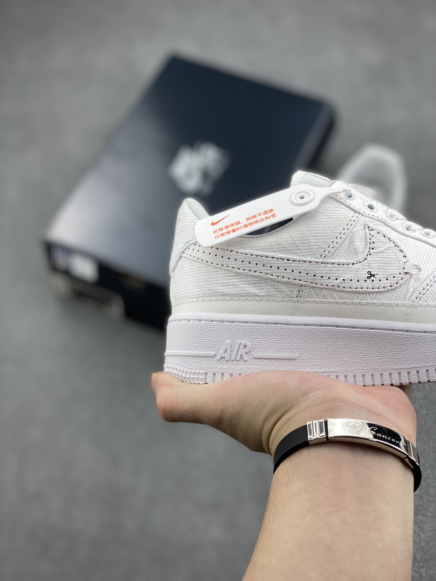 Nike Air Force 1 Low '07 LX Reveal: Iconic Style with Modern Comfort 6 i1725829395 406 7