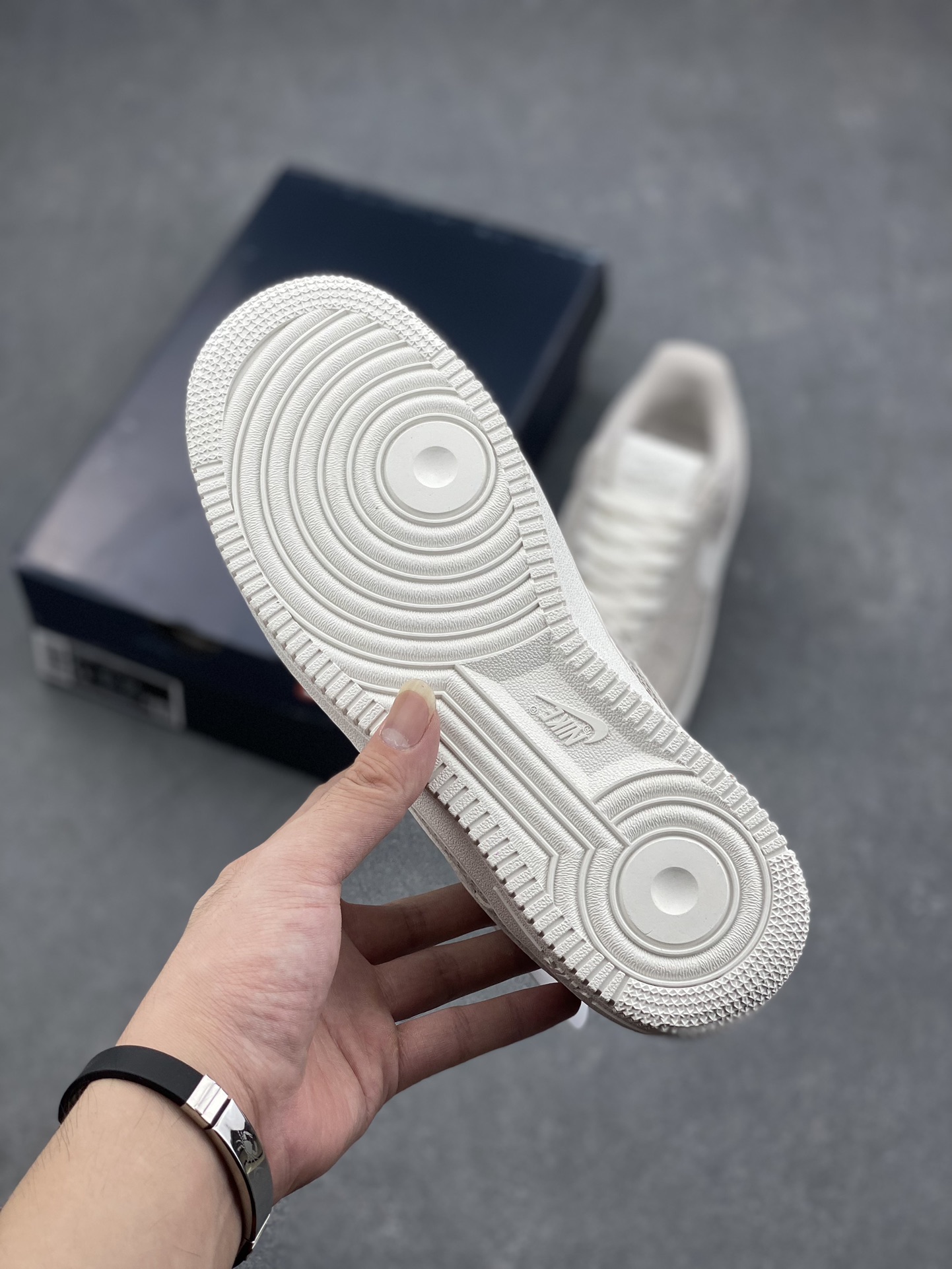 Nike Air Force 1 '07 Low Beige Sneakers, Cushioned, Height Increasing 7 i1725989493 1071 5