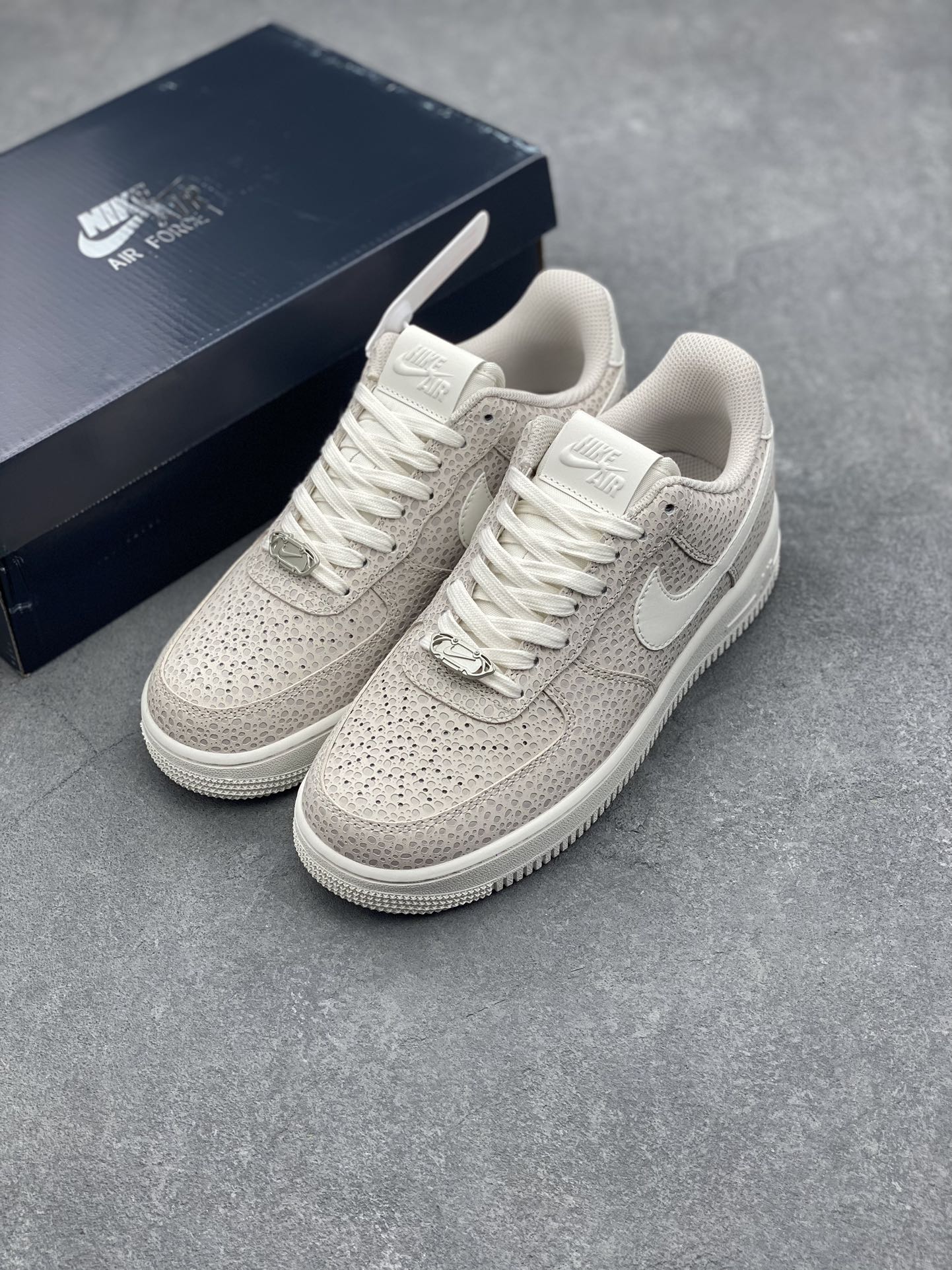 Nike Air Force 1 '07 Low Beige Sneakers, Cushioned, Height Increasing 9 i1725989493 2141 6