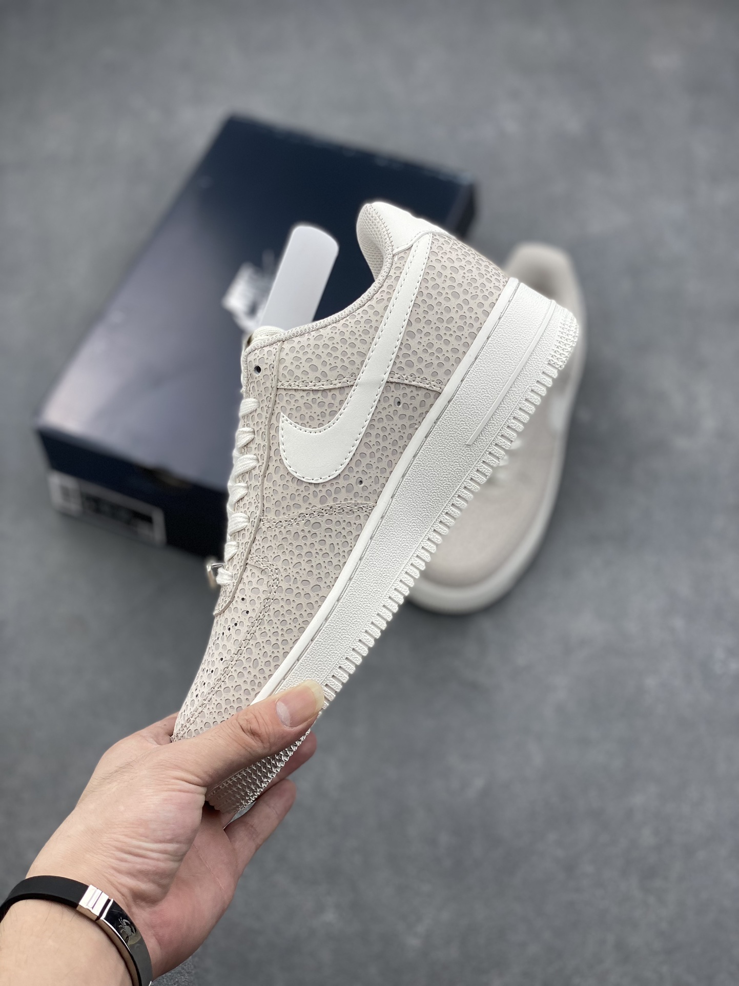 Nike Air Force 1 '07 Low Beige Sneakers, Cushioned, Height Increasing 4 i1725989493 3817 4