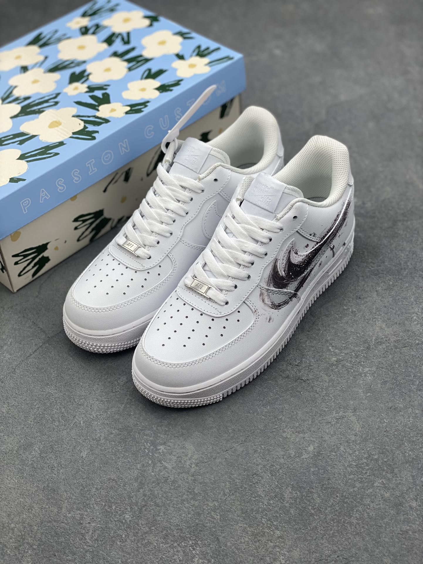 Nike Air Force 1 '07 Low Chinese Ink Painting Custom Sneakers 9 i1725989925 2371 8