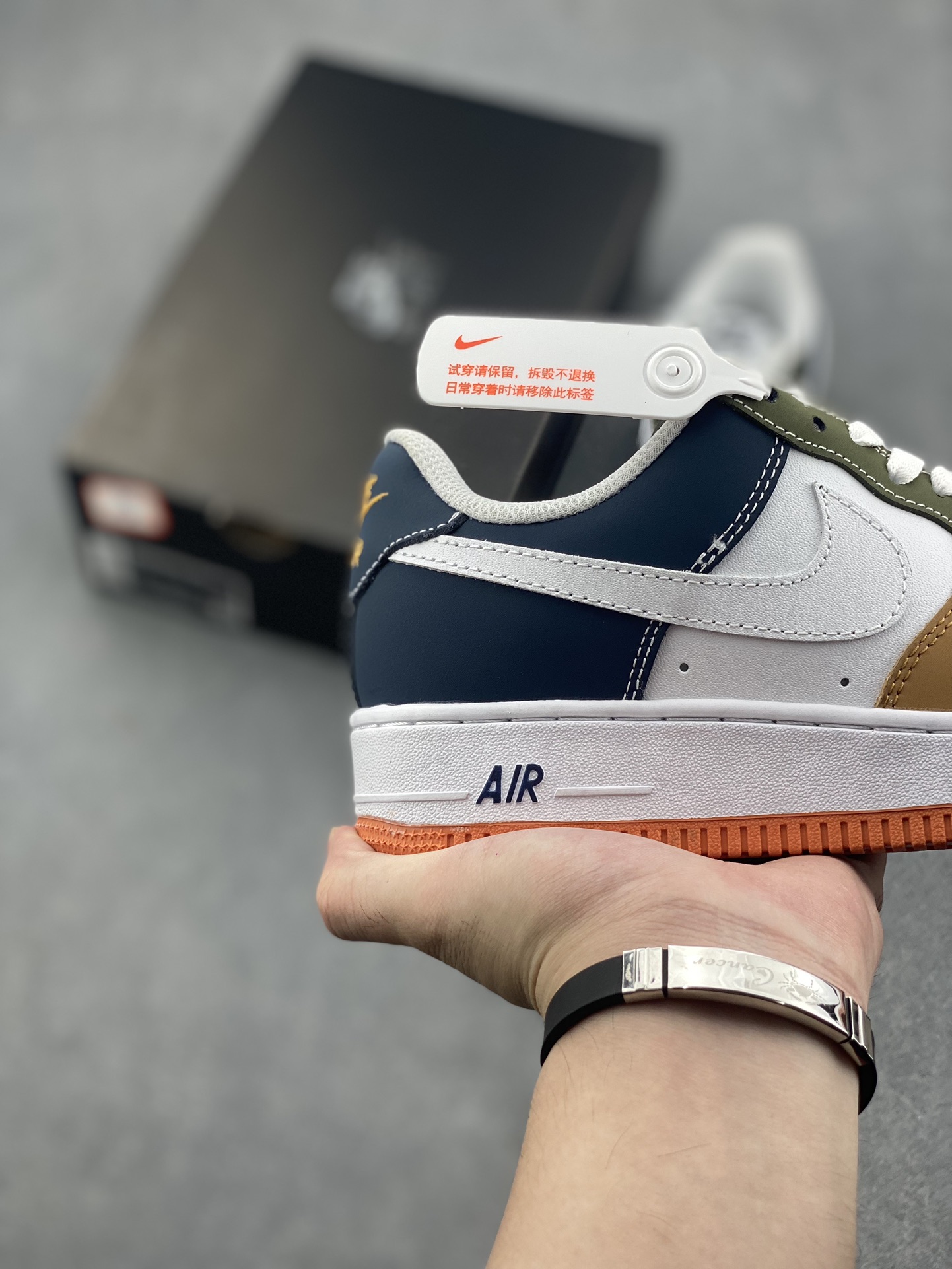 Nike Air Force 1 '07 Low Casual Sneakers - Versatile, Comfortable, and Stylish 6 i1726082640 1205 7