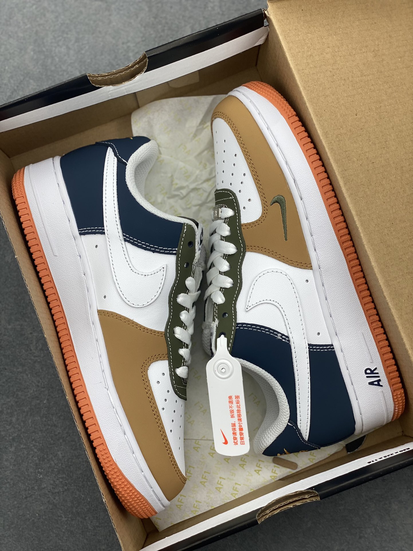 Nike Air Force 1 '07 Low Casual Sneakers - Versatile, Comfortable, and Stylish 10 i1726082640 6707 5