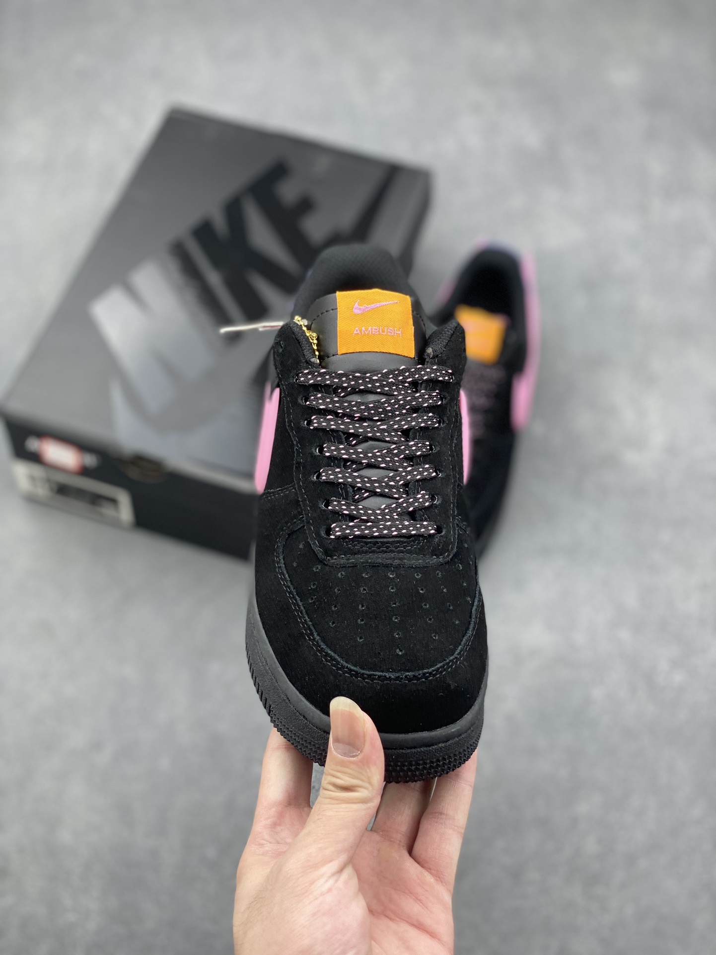 Nike Air Force 1 ACG Low-Top Black/Pink Sneakers 3 i1726161172 579 4