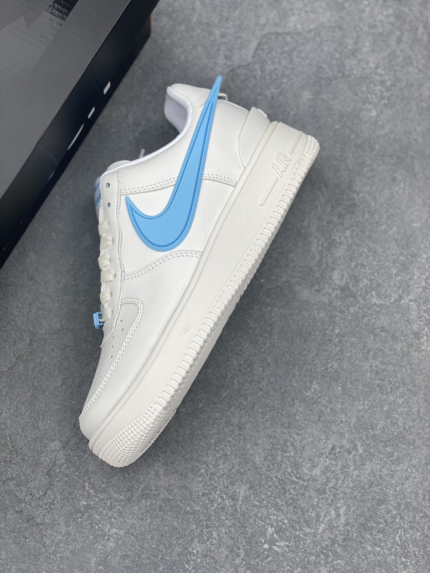 Ambush x Nike Air Force 1 '07 Low Sneakers - Deconstructed Style 8 i1726261485 4216 7
