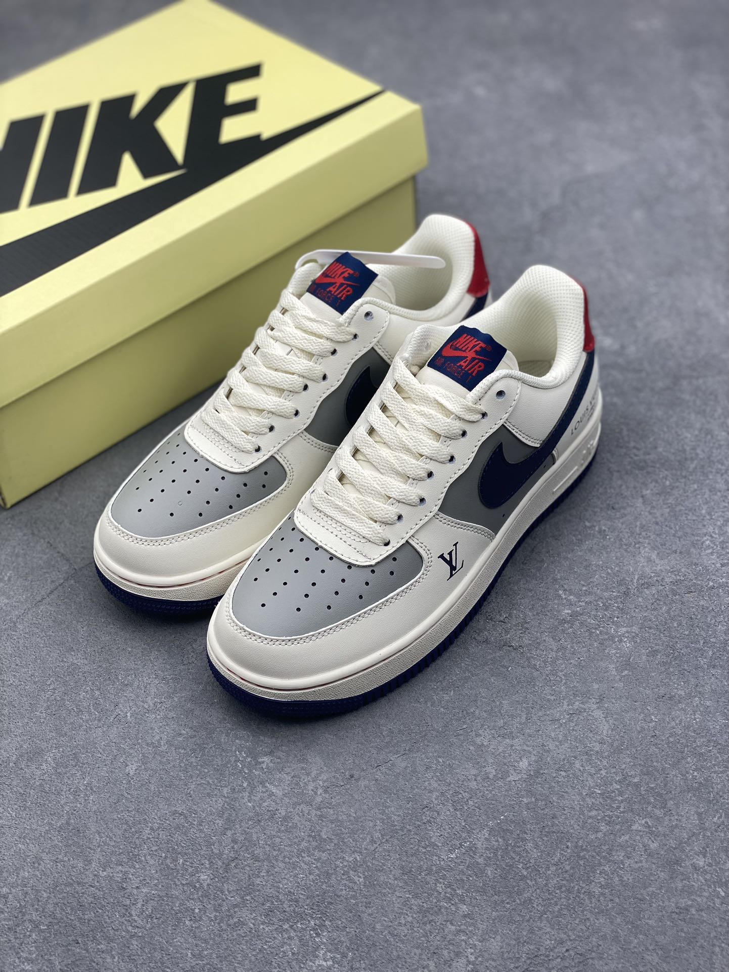 Nike X Louis Vuitton Air Force 1 Low Custom Sneakers - Limited Edition 9 i1726344228 343 0