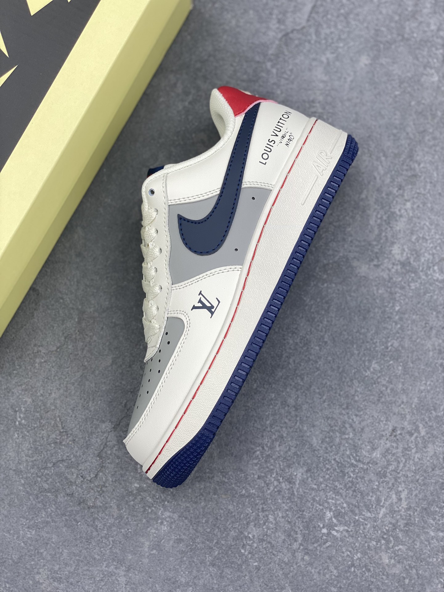 Nike X Louis Vuitton Air Force 1 Low Custom Sneakers - Limited Edition 8 i1726344229 2761 6