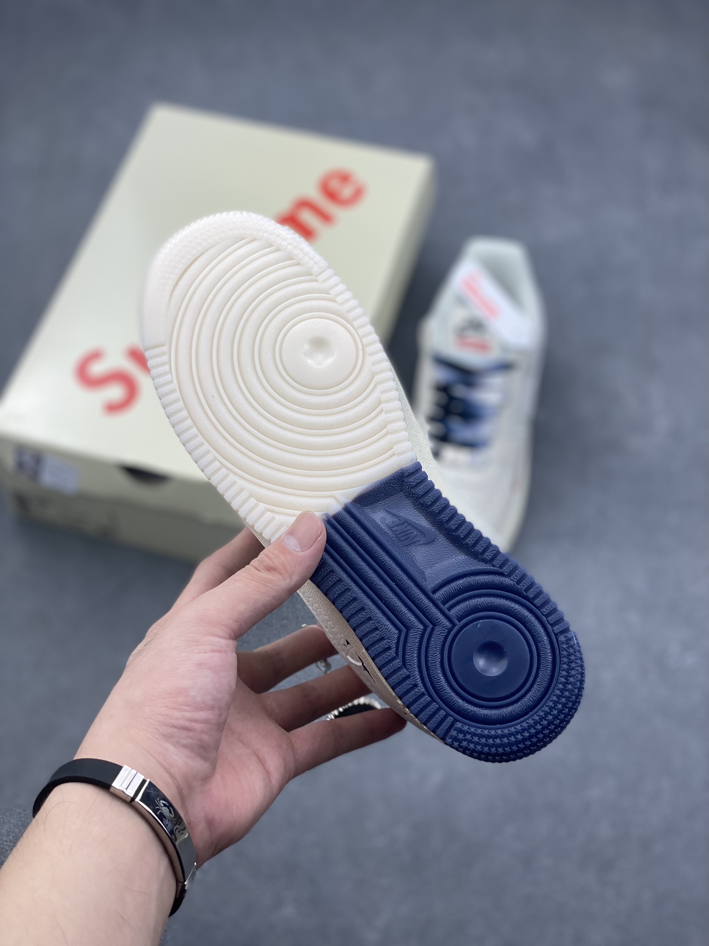 Nike Air Force 1 '07 Low Supreme Collaboration - White/Blue Sneakers 7 i1726421078 5075 8