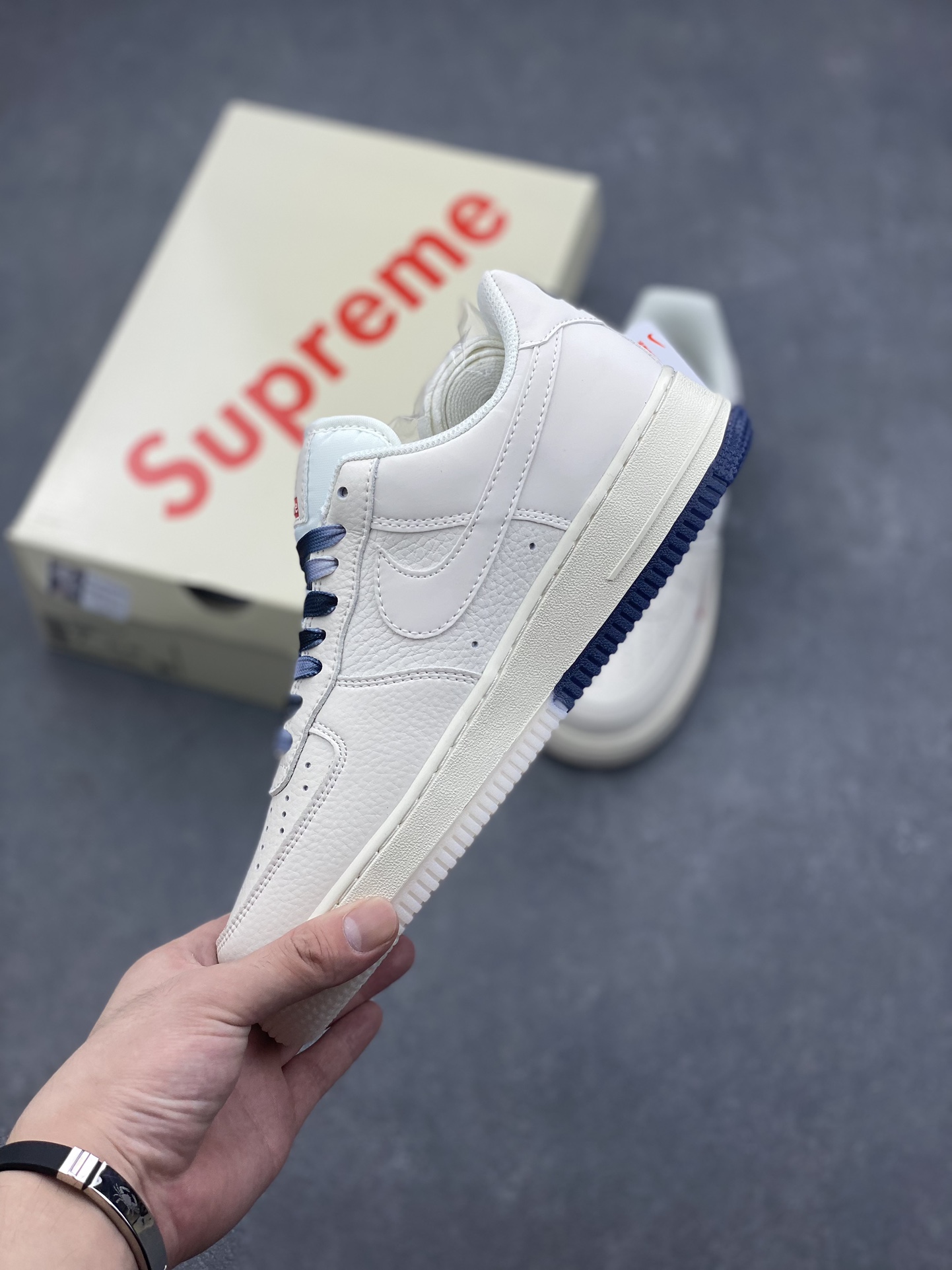 Nike Air Force 1 '07 Low Supreme Collaboration - White/Blue Sneakers 4 i1726421078 5833 0