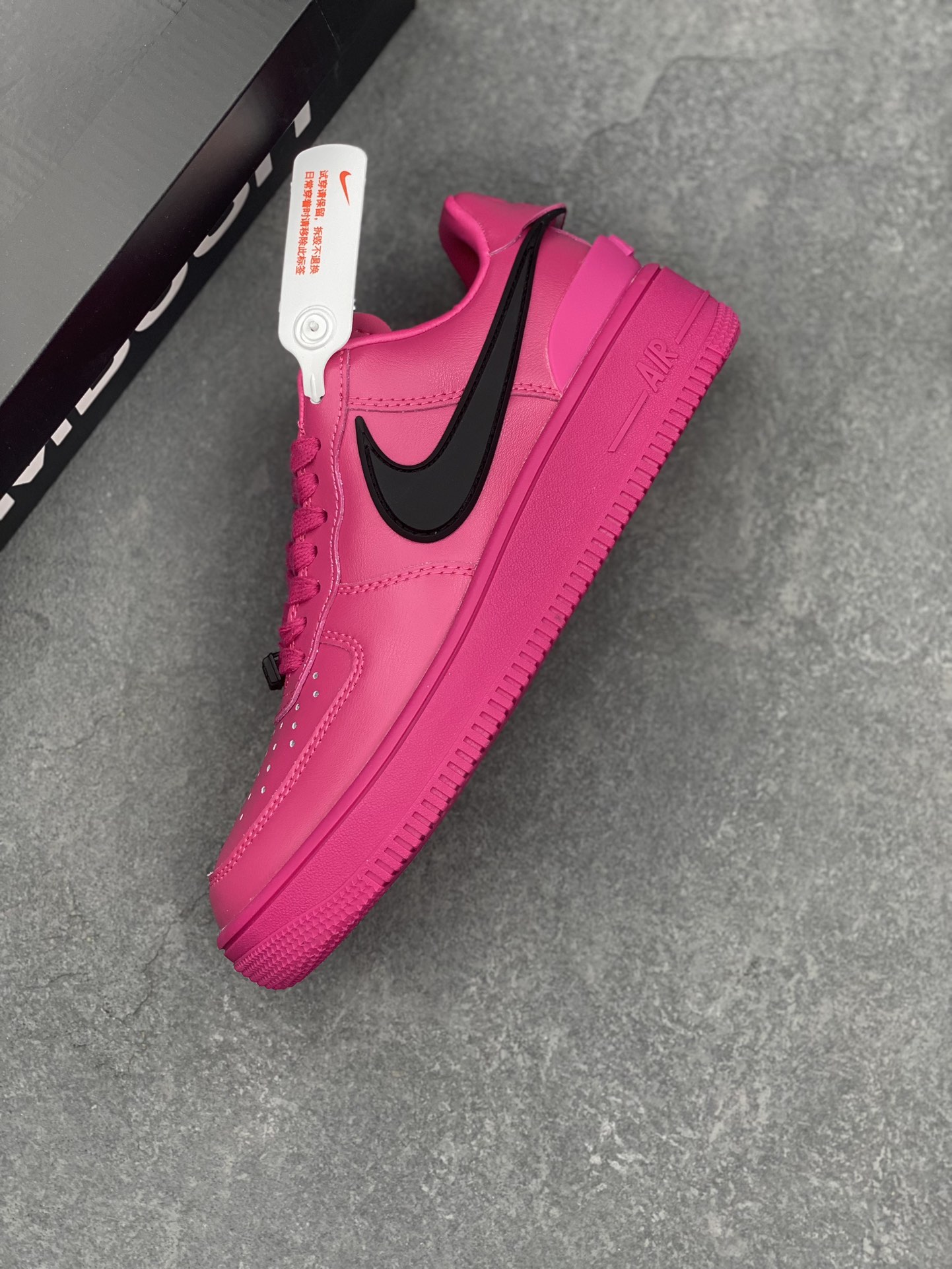 Nike Air Force 1 '07 Low-Top Sneakers - Fuchsia Dream with Black Accents 8 i1726603772 361 0