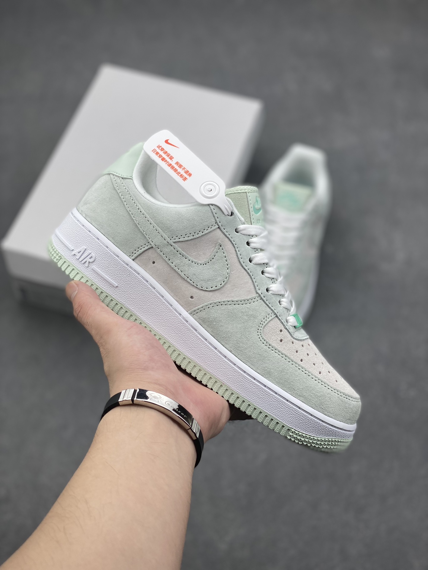 Nike Air Force 1 '07 Low-Top Sneakers Suede Green HQ1497-099 2 i1726679197 5723 7