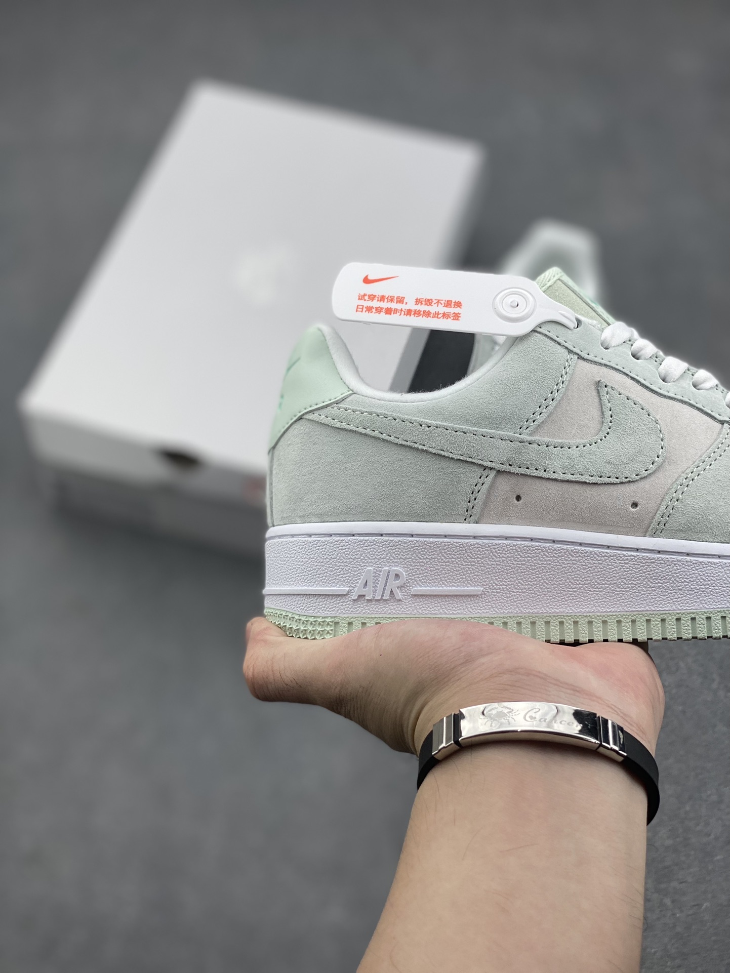 Nike Air Force 1 '07 Low-Top Sneakers Suede Green HQ1497-099 6 i1726679197 6678 6