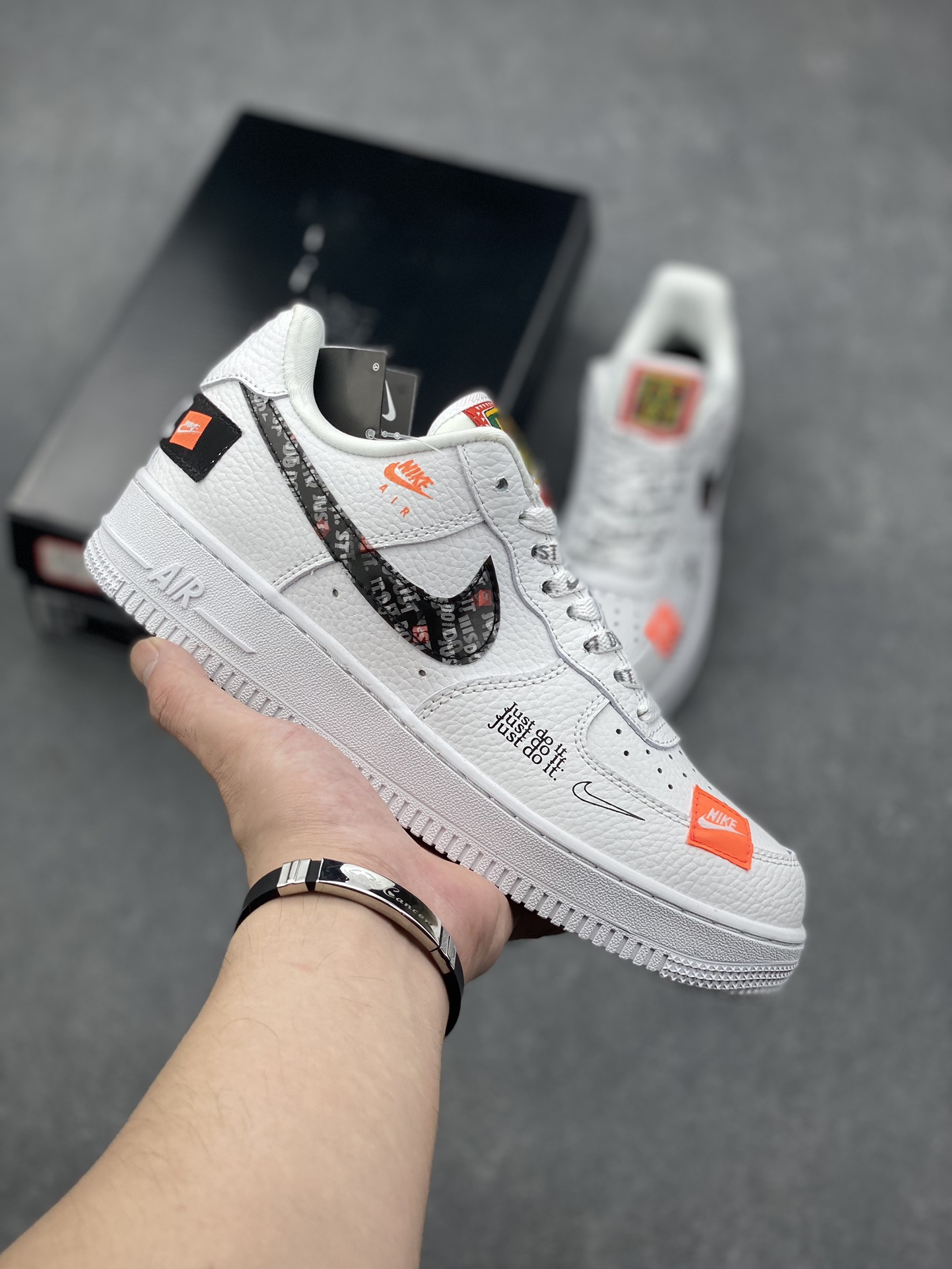 Nike Air Force 1 Low '07: Iconic Style, Ultimate Comfort, Perfect for Everyday Wear 2 i1726765854 3318 8