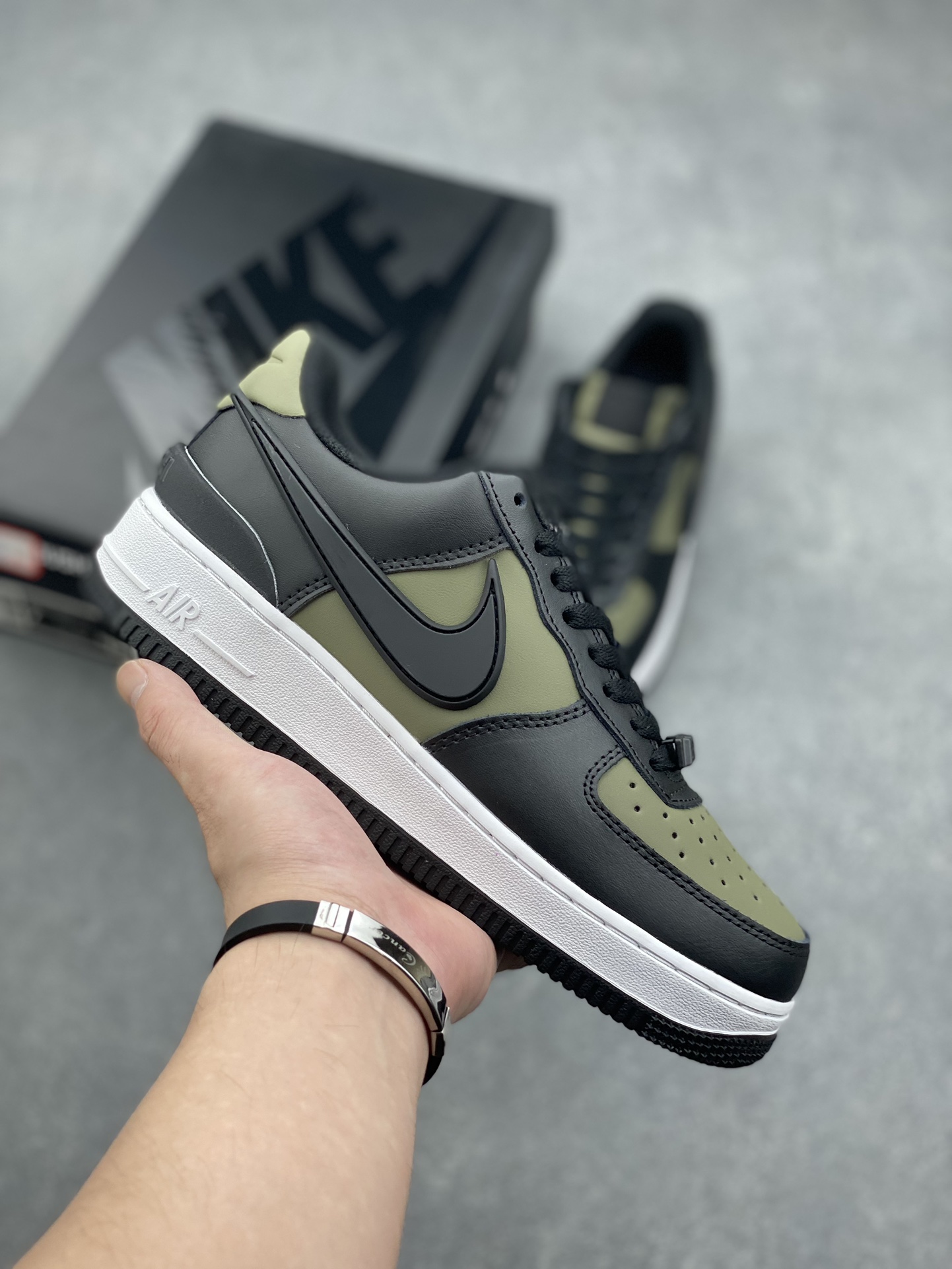 Nike Air Force 1 Low Casual Sneakers - DZ2794-300 - All-Day Comfort, Olive Green 2 i1726850478 39 6