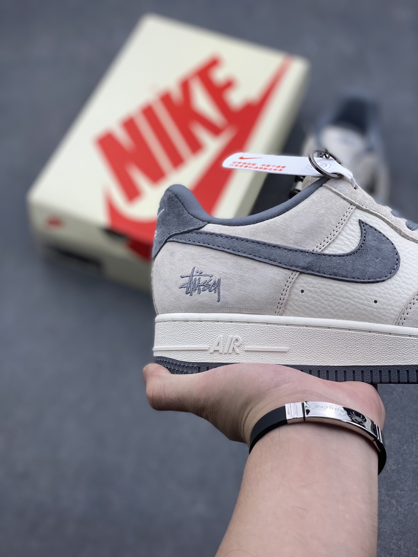 Nike Air Force 1 '07 Low Stussy Collab Sneakers - Limited Edition 6 i1726850681 2289 4