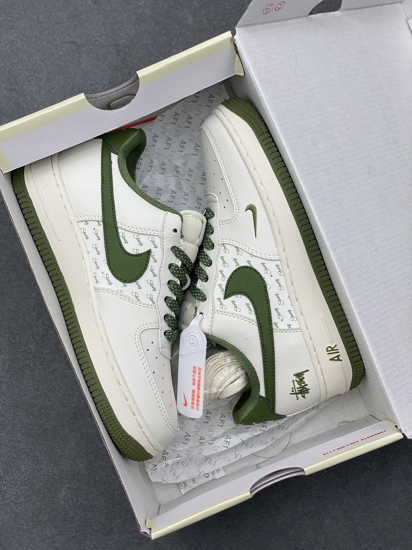 Nike Air Force 1 '07 Low Stussy Collab White Green Sneakers 10 i1727378243 3856 5
