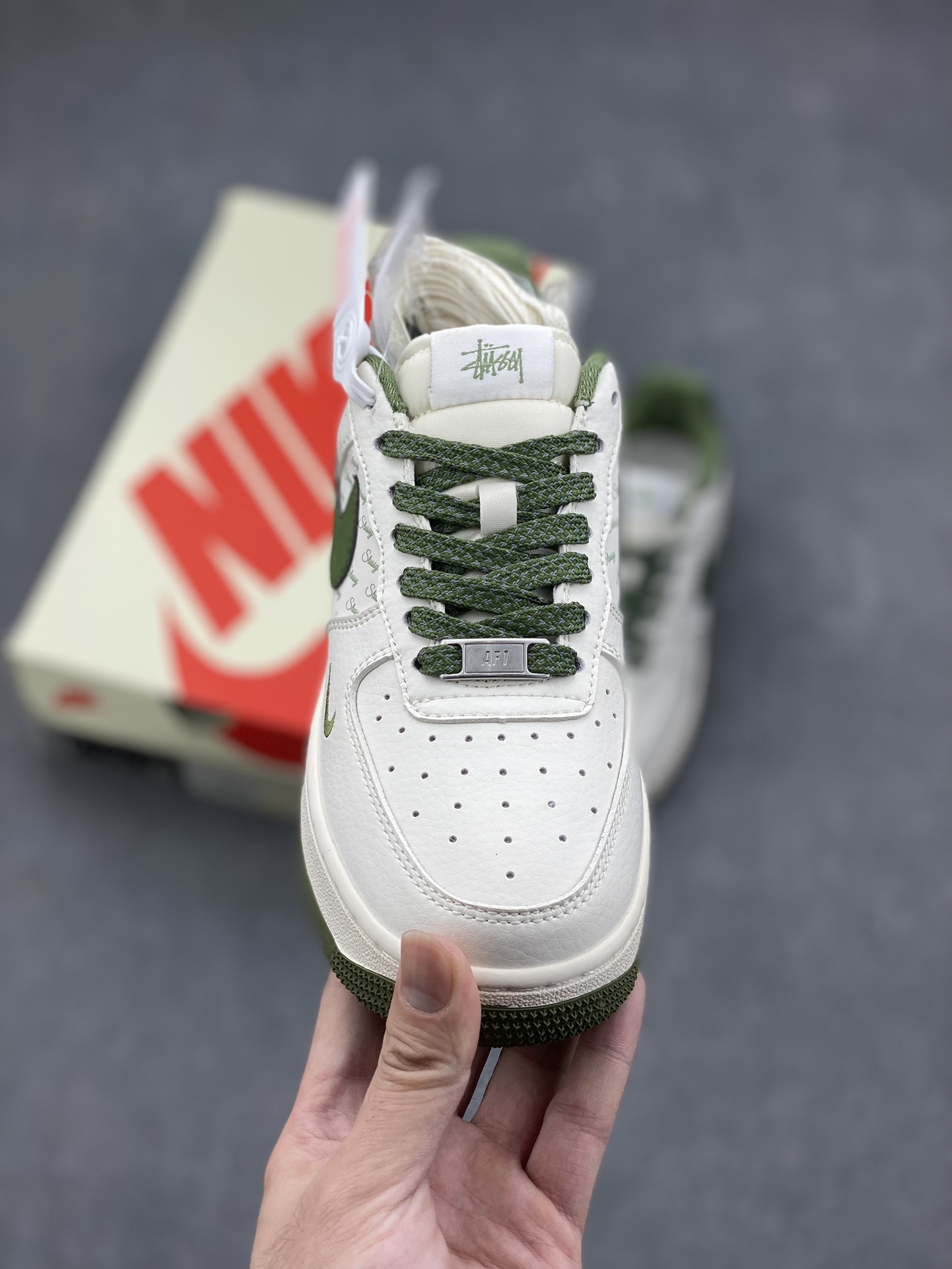 Nike Air Force 1 '07 Low Stussy Collab White Green Sneakers 3 i1727378243 5778 8