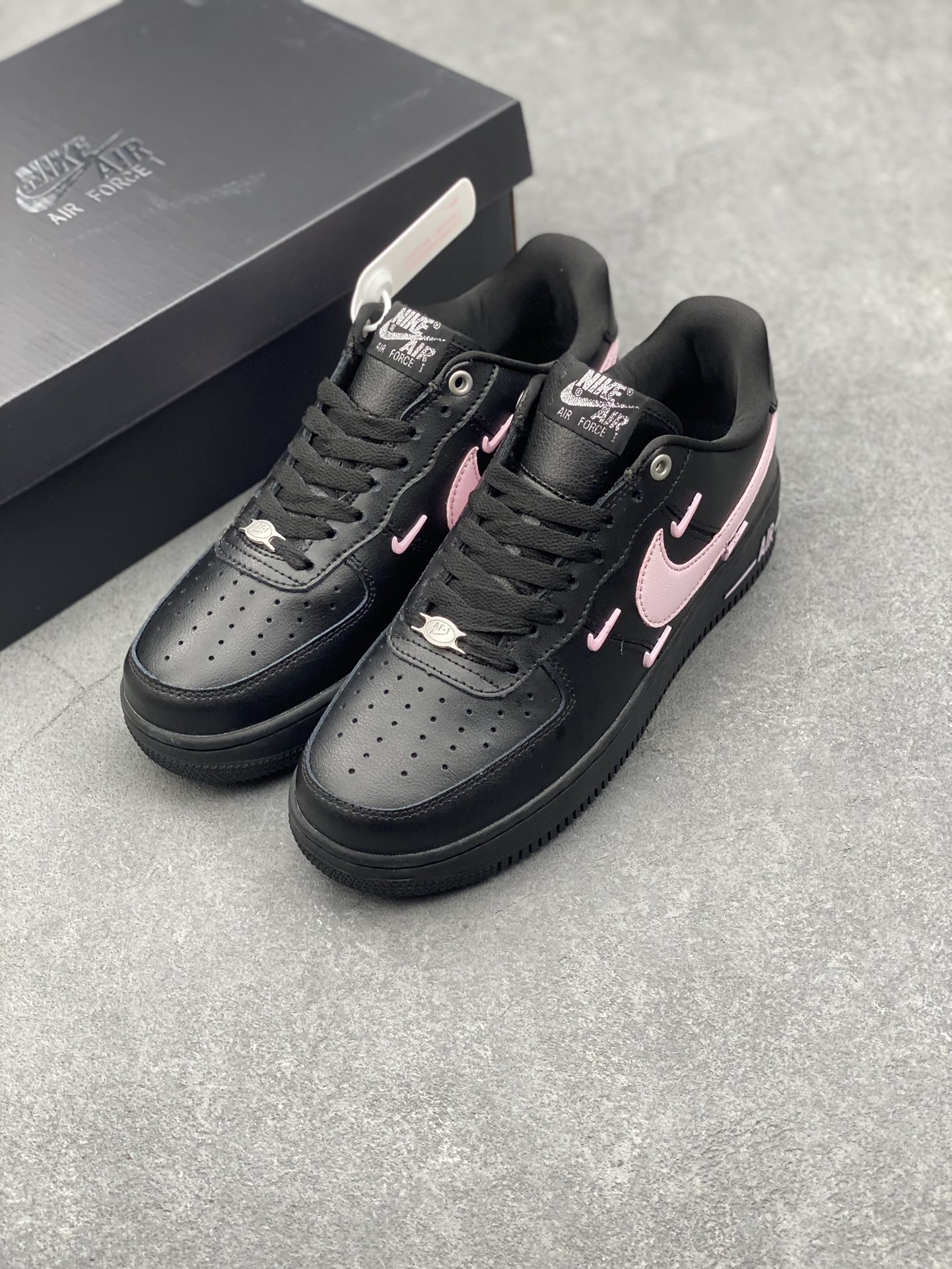 Nike Air Force 1 '07 Low Black/Pink Casual Fashion Sneakers HQ1180-001 9 i1727454800 917 5