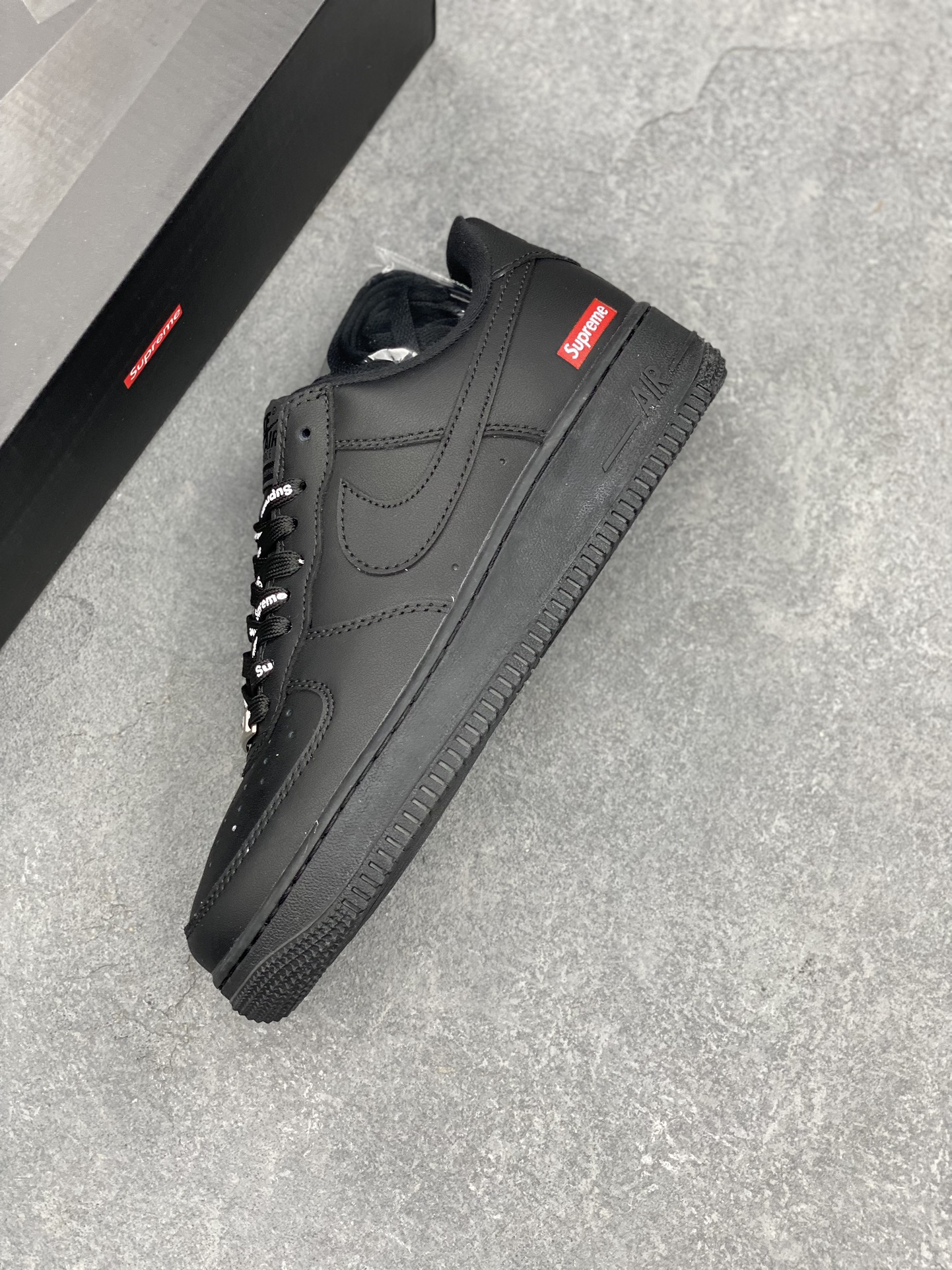 Nike Air Force 1 Low Black Supreme CU9225-001 Sneakers 8 i1727455165 1110 0