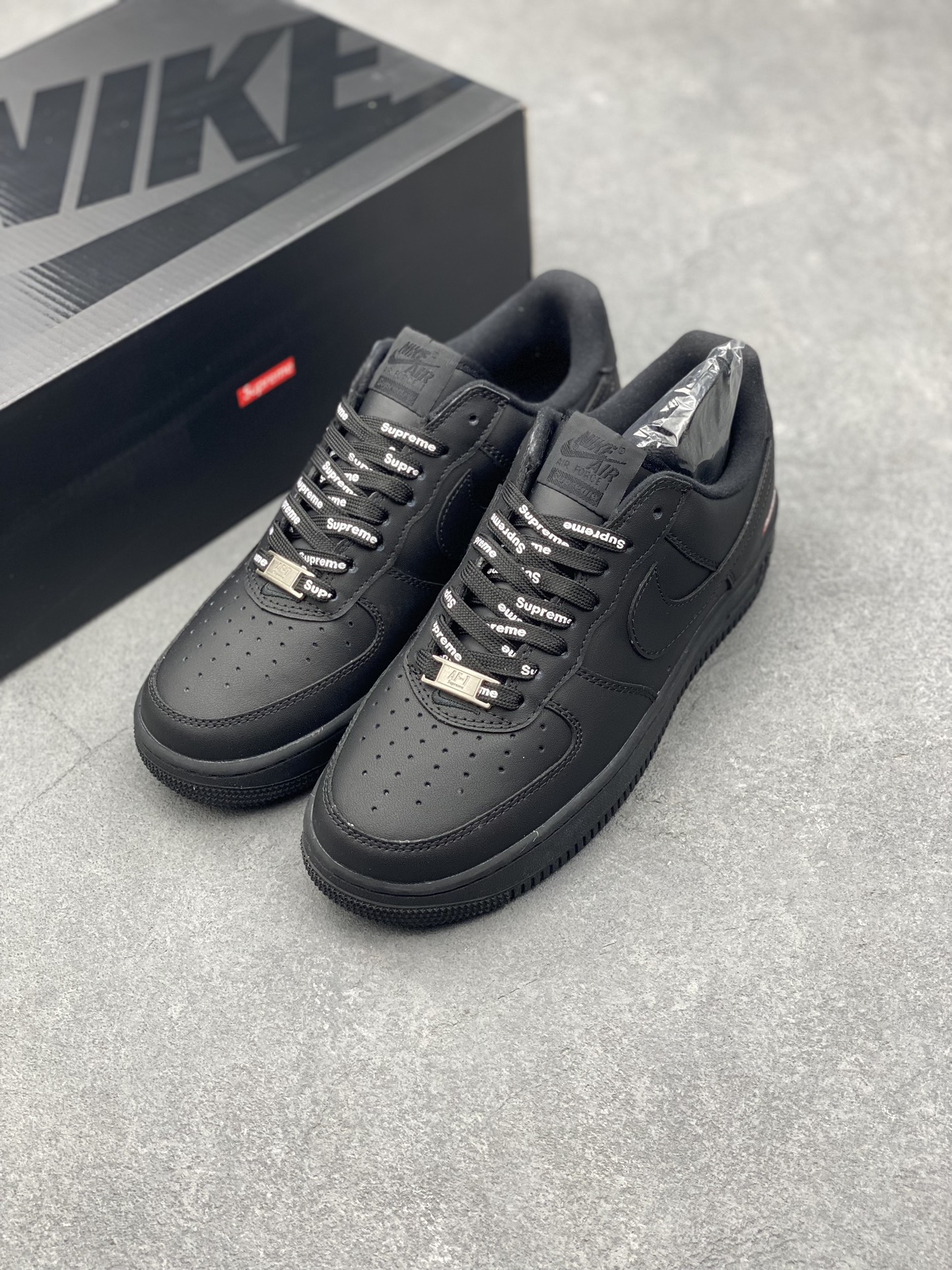 Nike Air Force 1 Low Black Supreme CU9225-001 Sneakers 9 i1727455165 5812 0