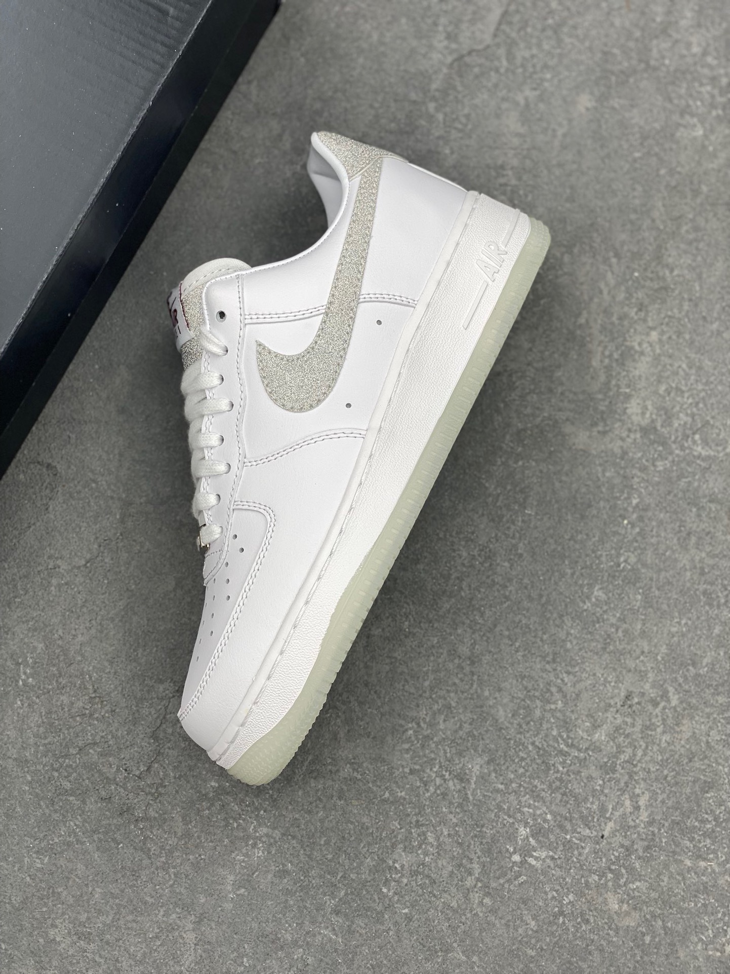 NK Air Force 1 Low White/Grey Casual Sneakers HQ3461-191 - Premium Comfort 8 i1727540207 1696 0