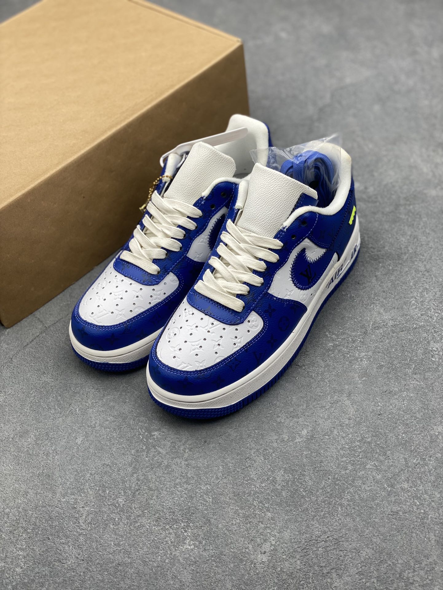 Louis Vuitton x Air Force 1 Low Blue/White Designer Sneakers for Men and Women 9 i1727629404 147 2