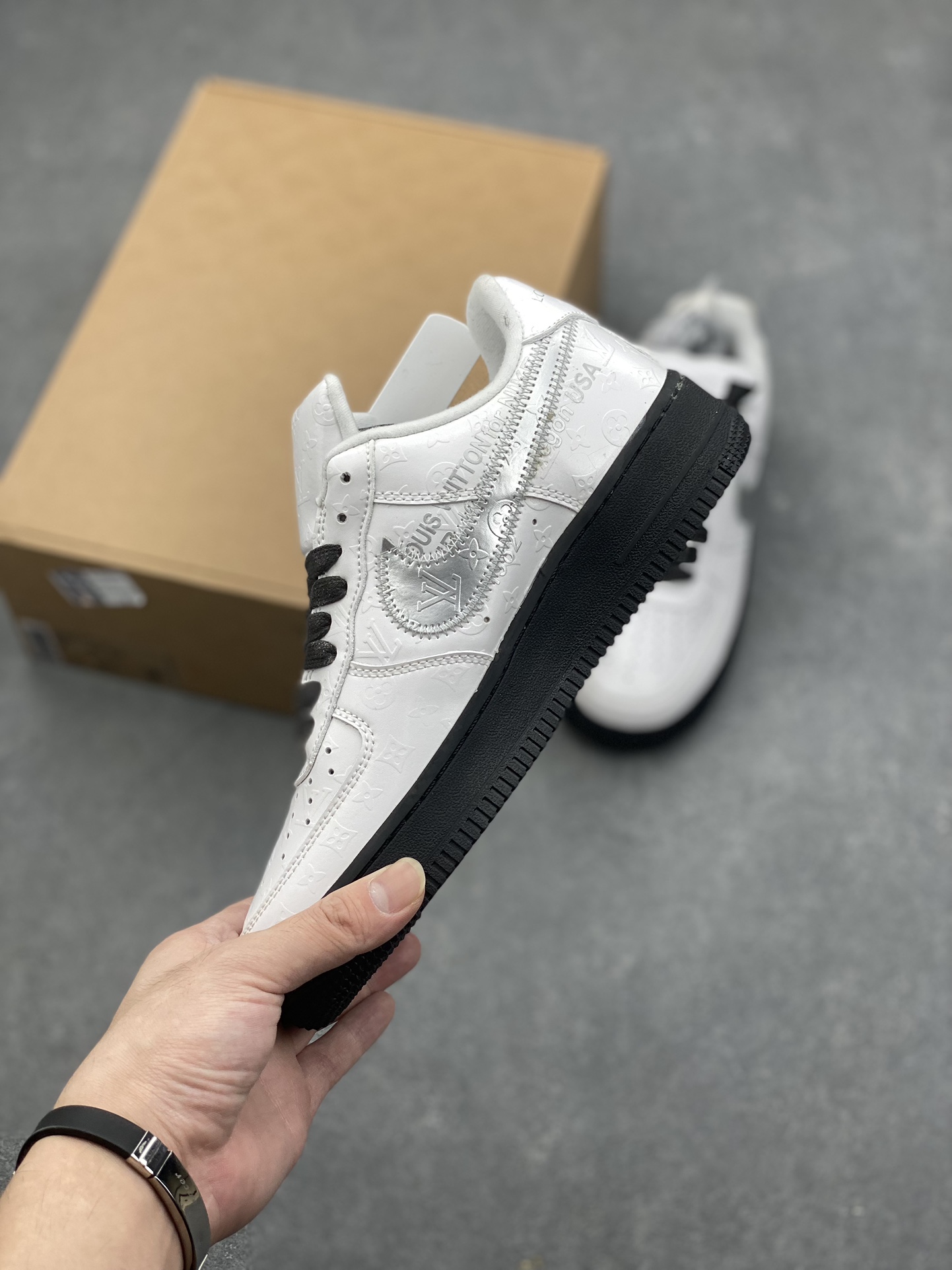 Louis Vuitton x Air Force 1 Low White/Black Designer Sneakers 4 i1727629447 5224 0