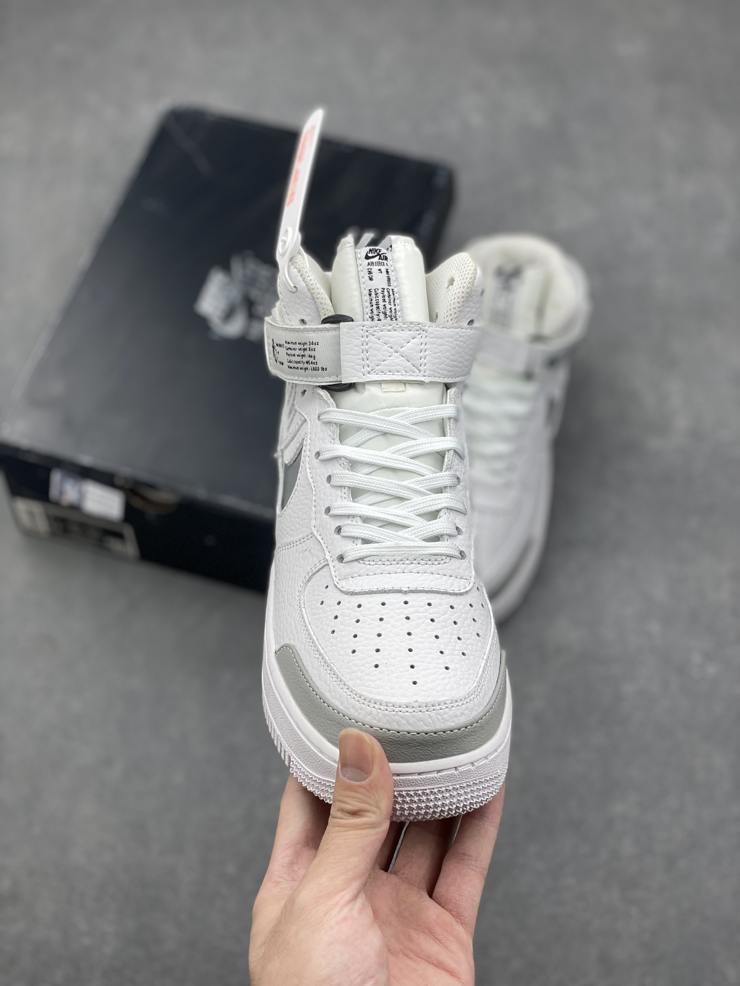 Nike Air Force 1 '07 High-Top Sneaker - Style & Comfort Combined 3 i1727629790 3504 4