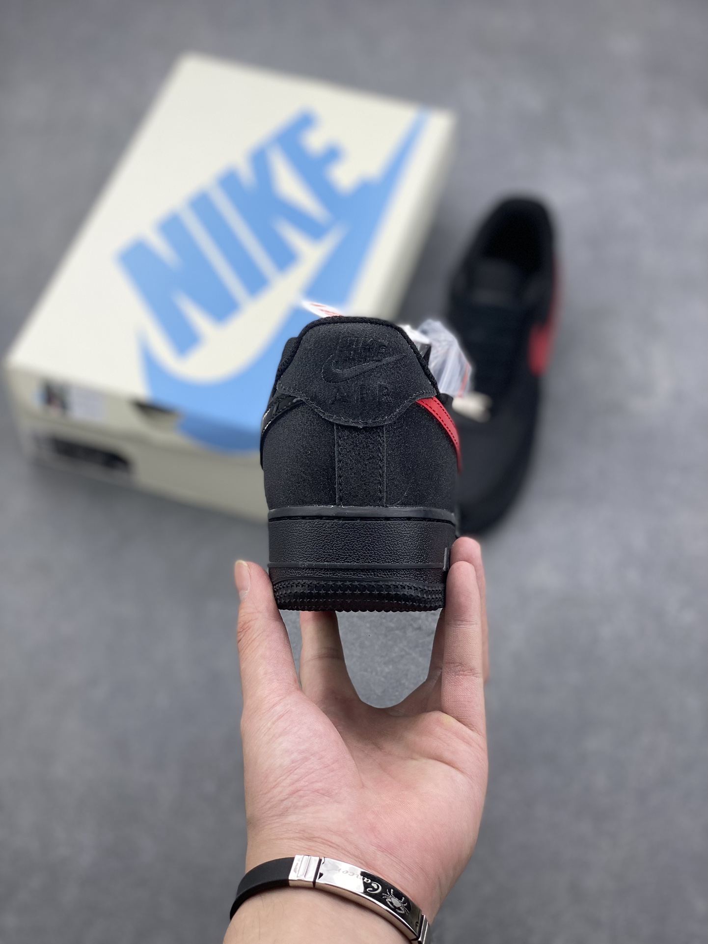 Nike Air Force 1 '07 Low Black Red Starry Sky Sneakers 5 i1727931797 667 3