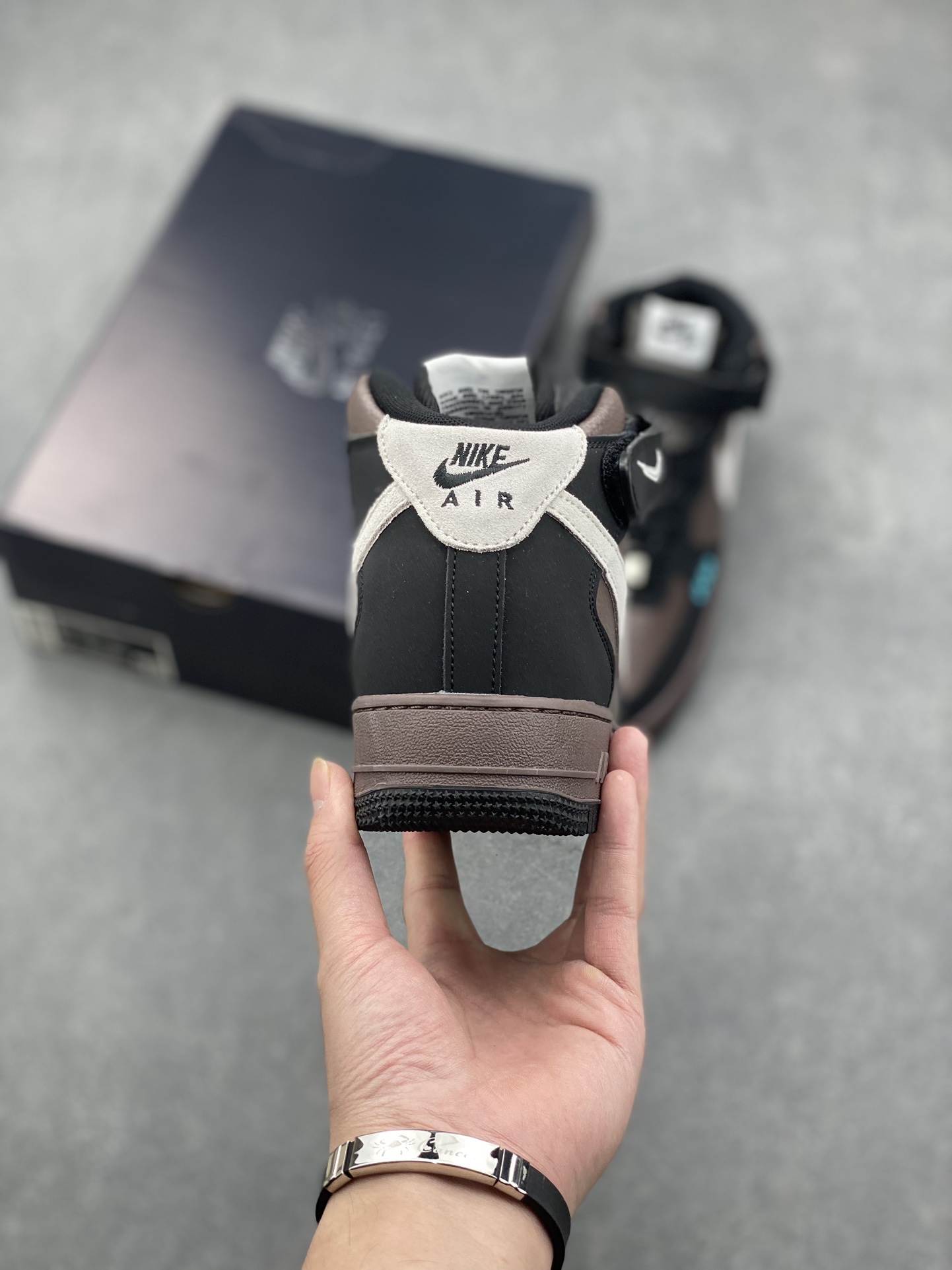 Nike Air Force 1 '07 Mid Casual Shoes - Versatile Comfort & Style DR0296-200 5 i1727993592 7431 0