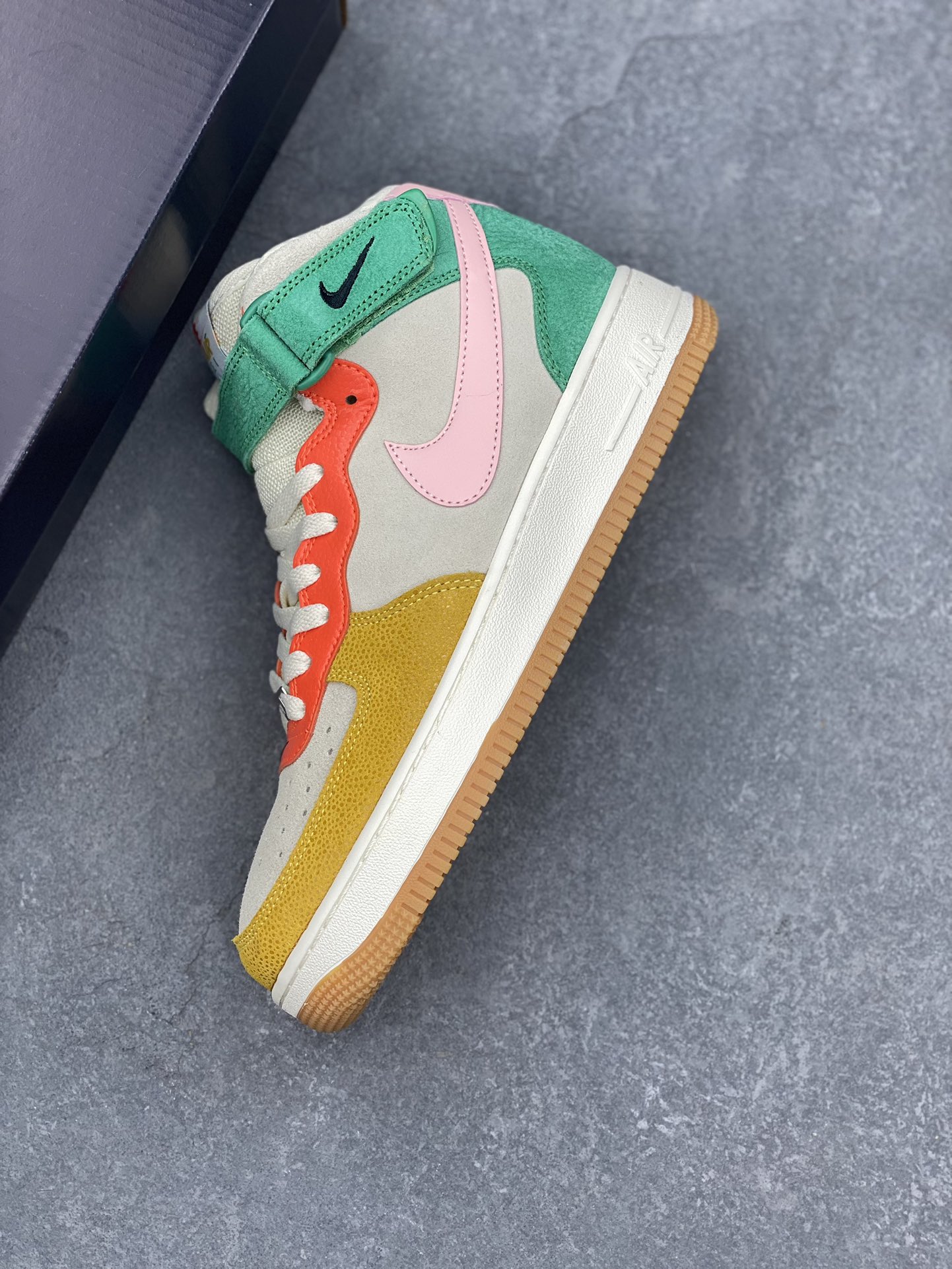 Nike Air Force 1 '07 Mid-Top Sneakers - Versatile, Comfortable, and Stylish 8 i1727993624 5701 8