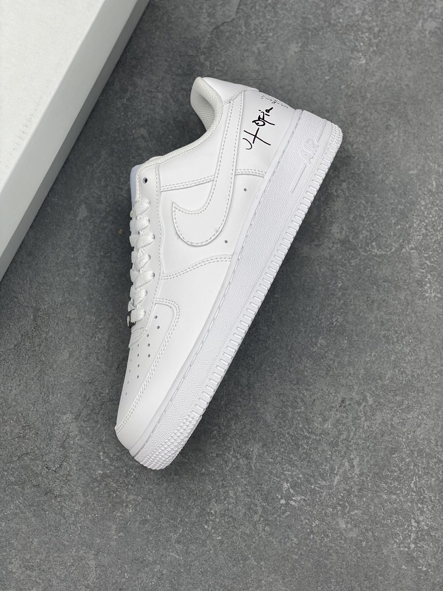 Nike Air Force 1 Low TS White Casual Sneakers - Style & Comfort Combined 8 i1727993827 5074 0