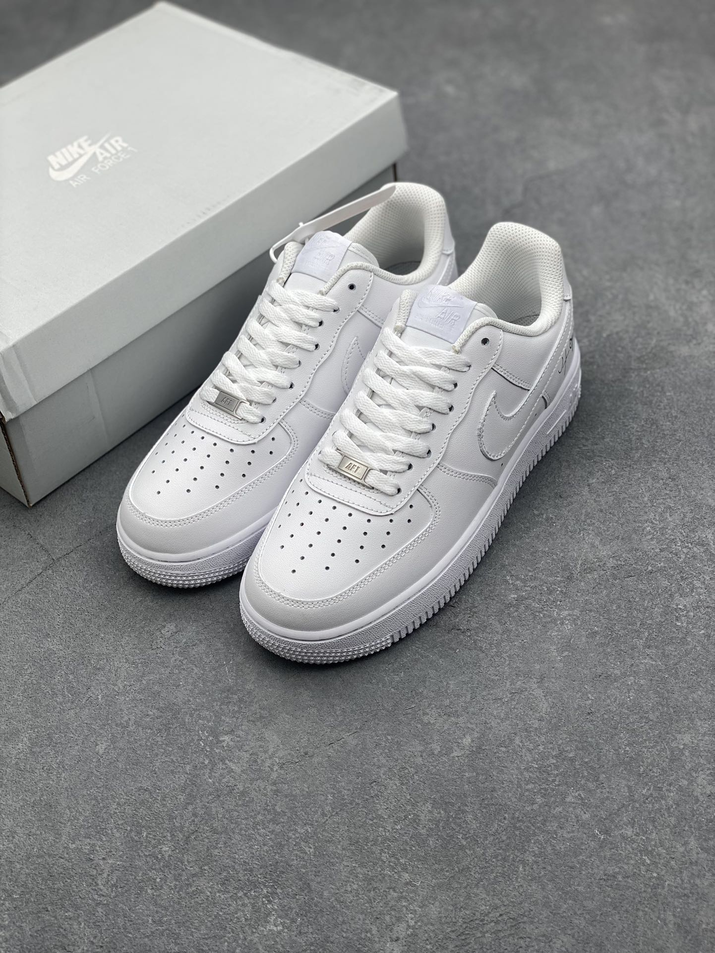 Nike Air Force 1 Low TS White Casual Sneakers - Style & Comfort Combined 9 i1727993827 9979 2
