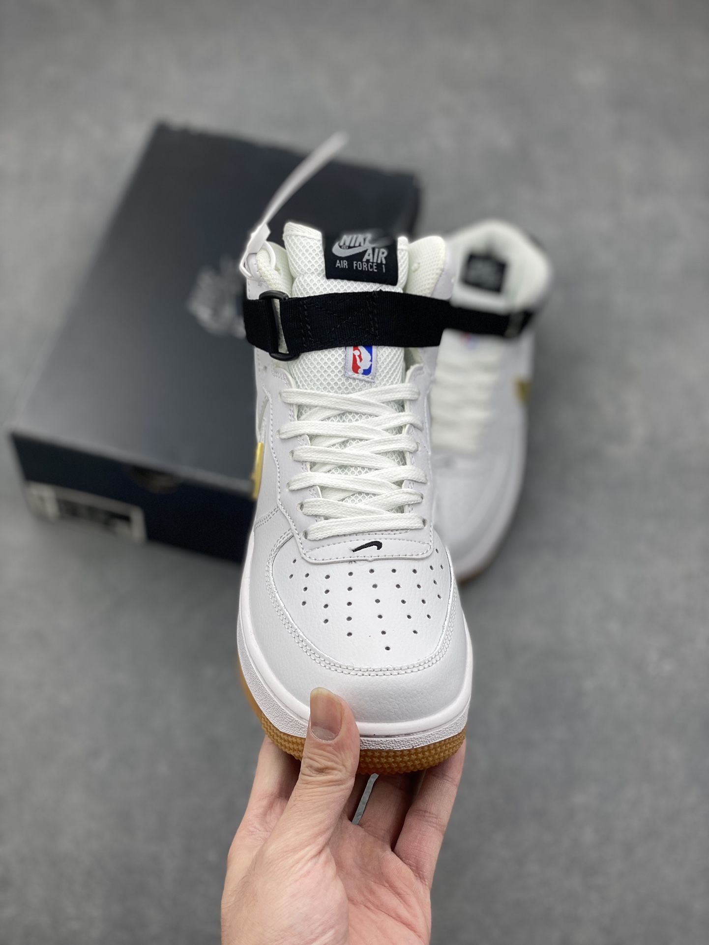 Nike Air Force 1 NBA White Mid-Top Sneakers,Honeycomb Cushion, Steel Stamp 3 i1727993867 4162 8