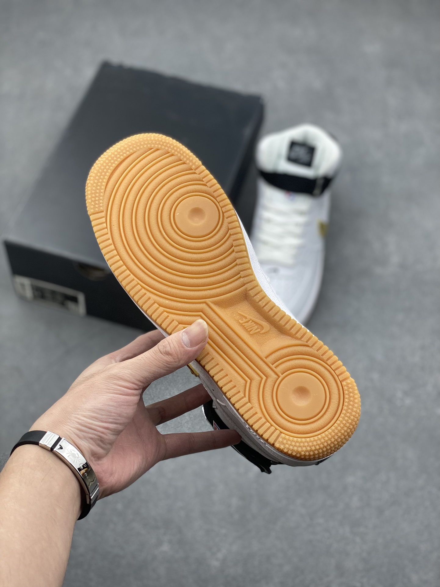 Nike Air Force 1 NBA White Mid-Top Sneakers,Honeycomb Cushion, Steel Stamp 7 i1727993867 7552 2