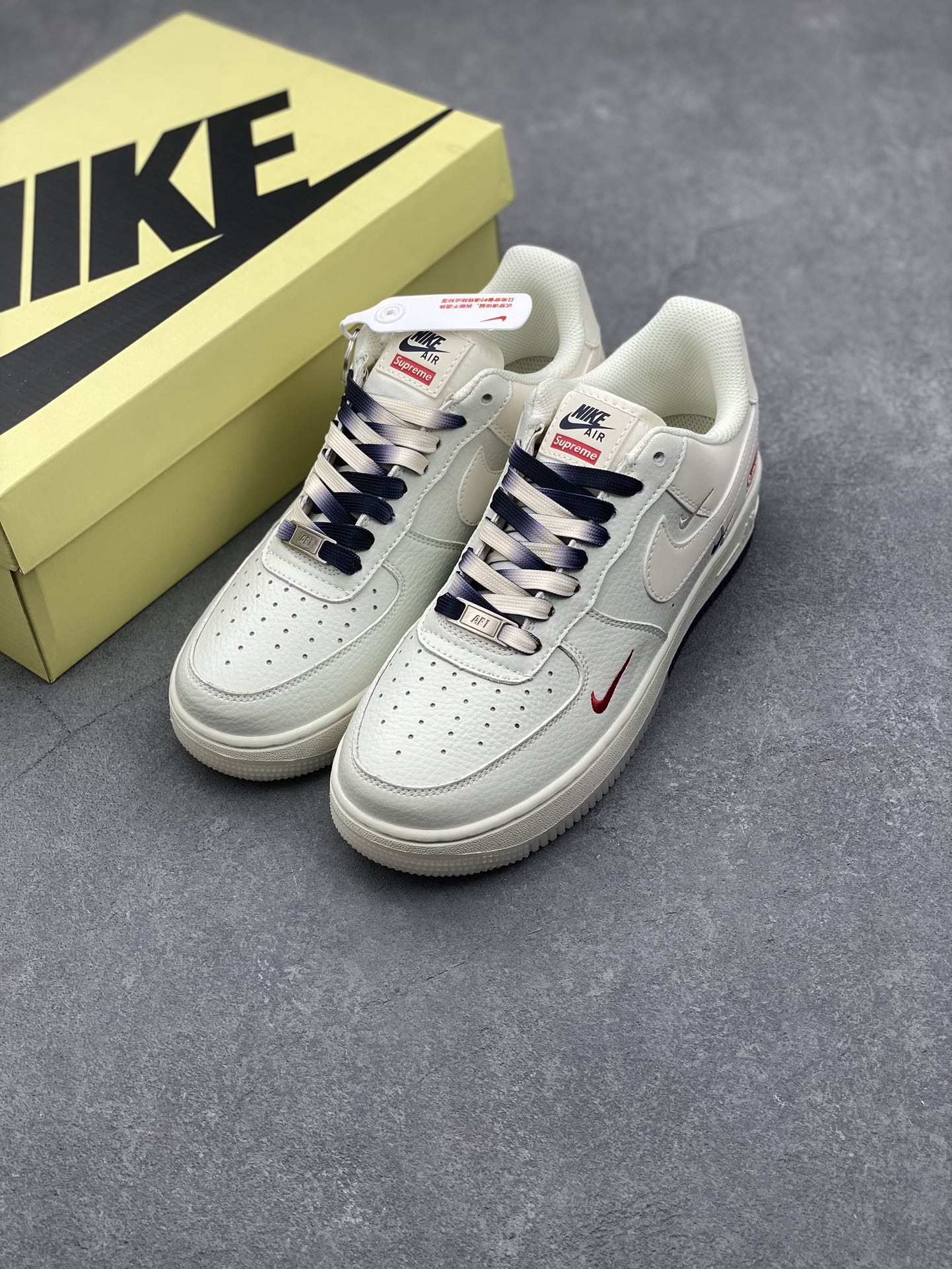 Nike Air Force 1 '07 Low Supreme White Blue Sneakers XZ6188-001 9 i1728072358 6308 5